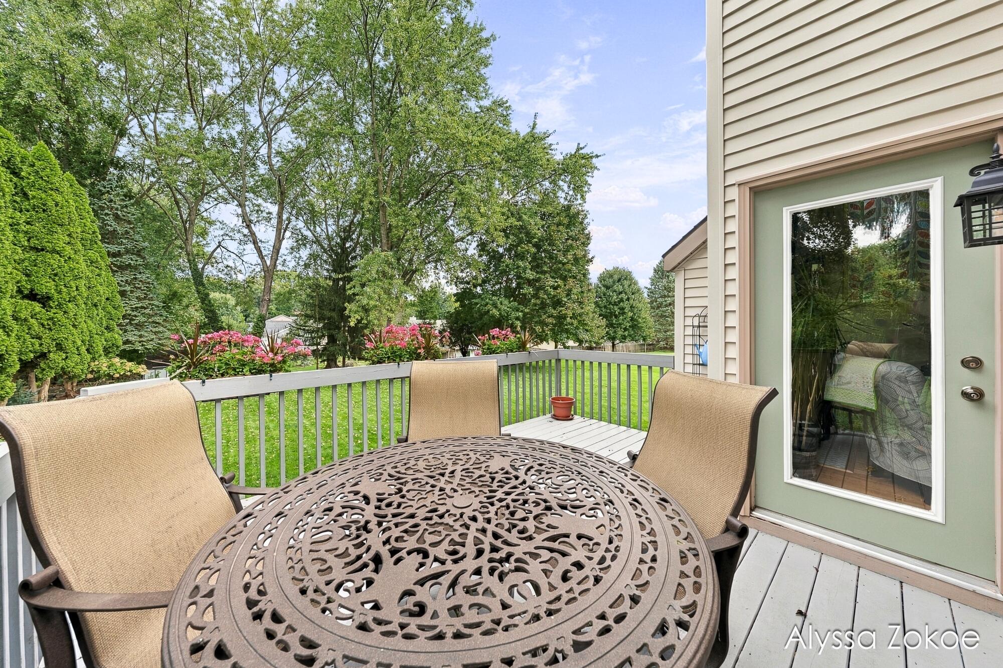 2739 Wellspring NW Grand Rapids MI 49504