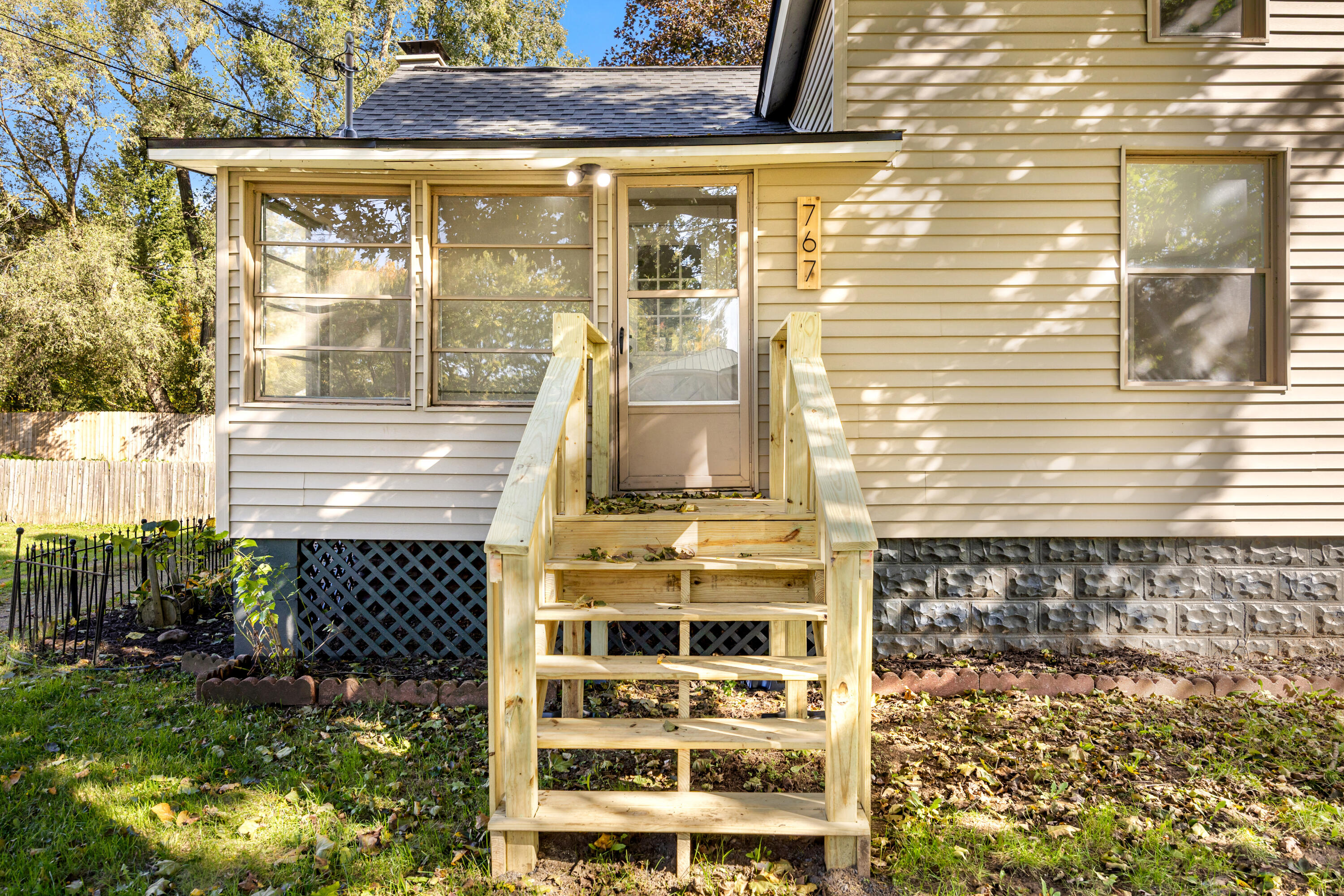 767 Alger Street Kalamazoo MI 49048