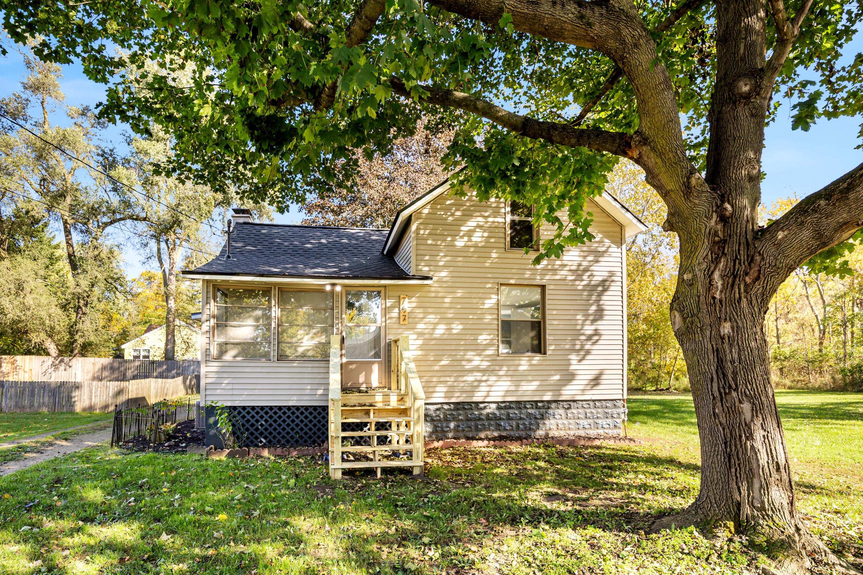 767 Alger Street Kalamazoo MI 49048