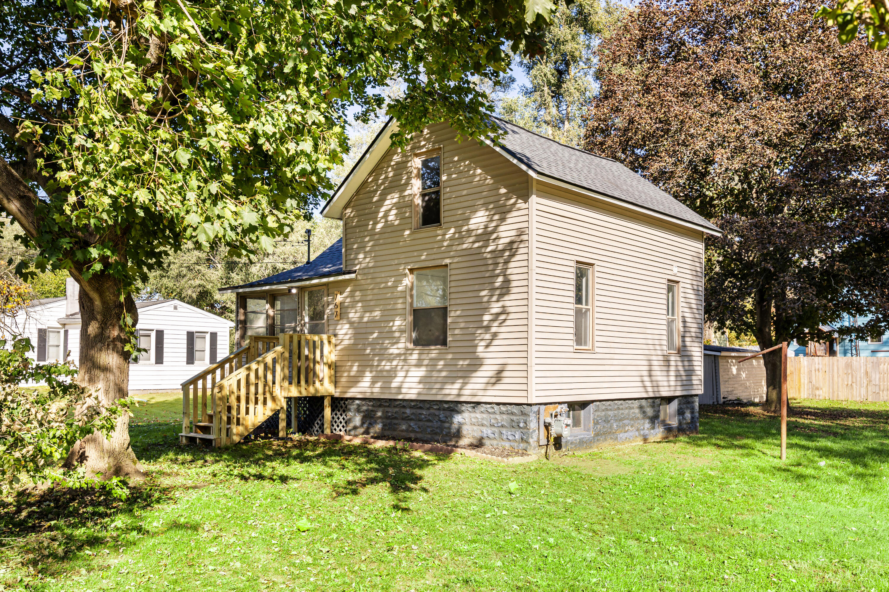 767 Alger Street Kalamazoo MI 49048
