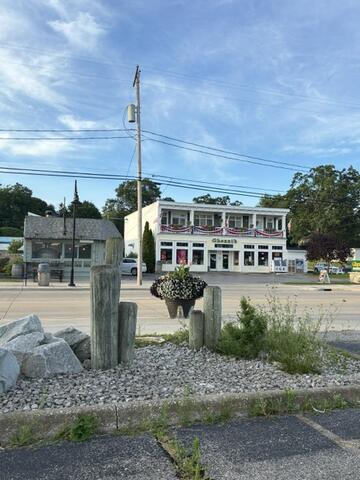 2203 Larue Street Muskegon MI 49441