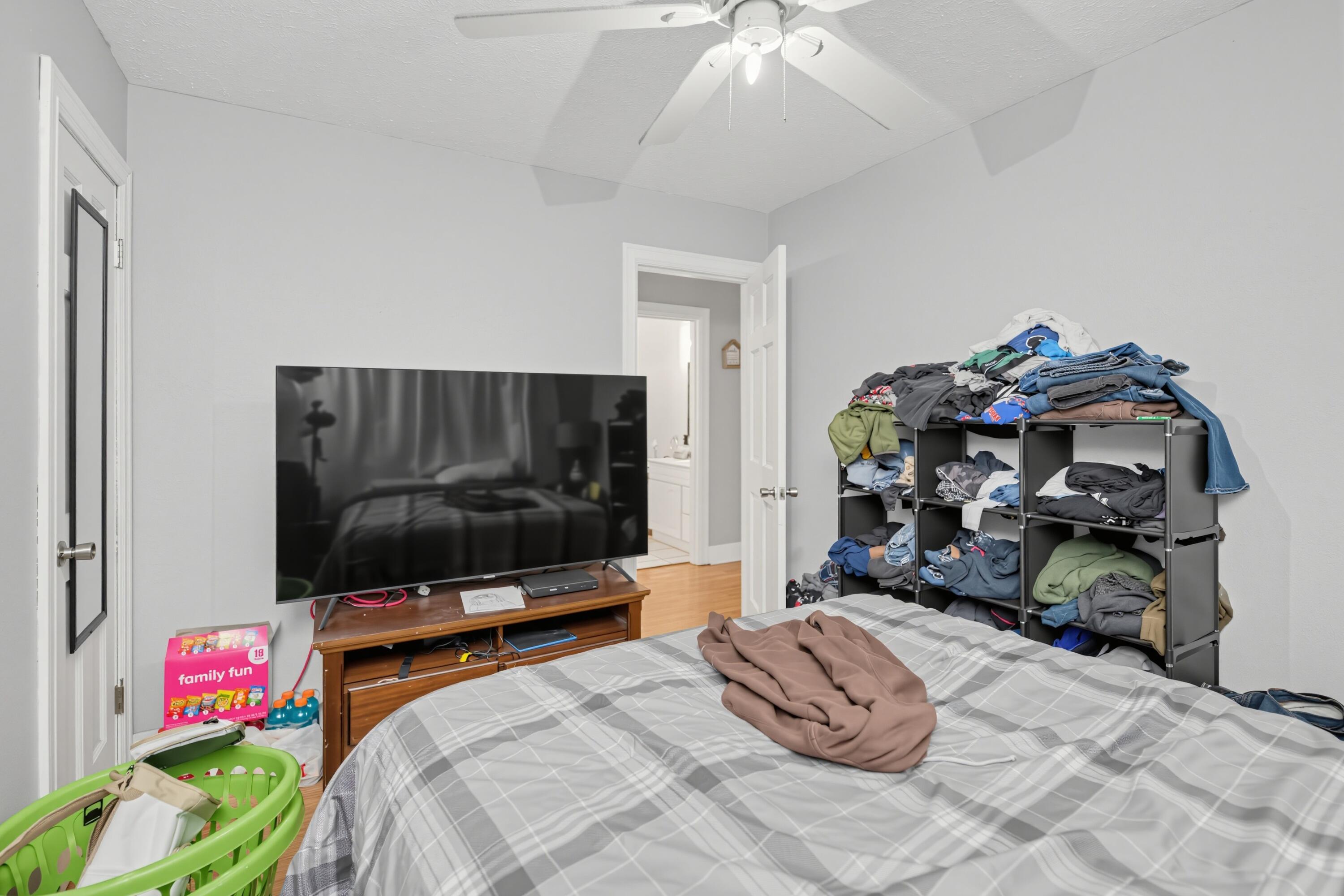1960 Calvin Avenue Muskegon MI 49442