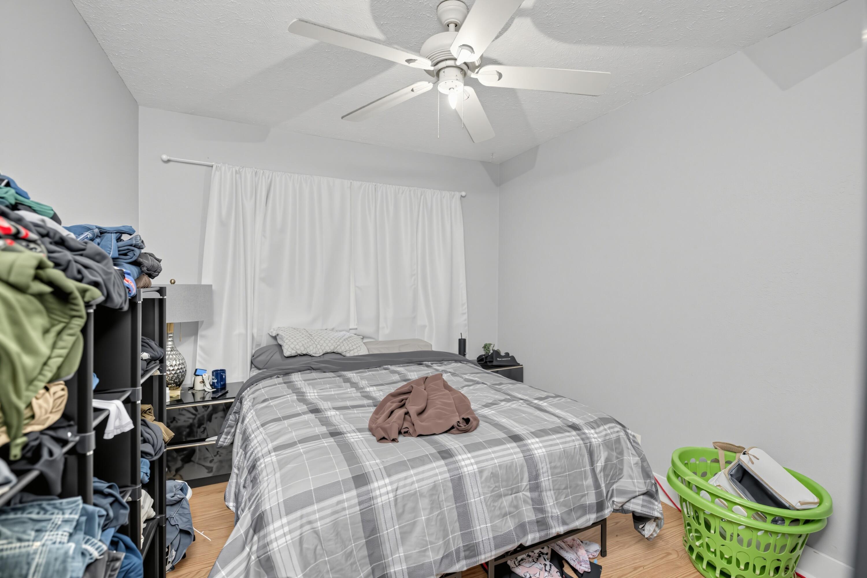 1960 Calvin Avenue Muskegon MI 49442