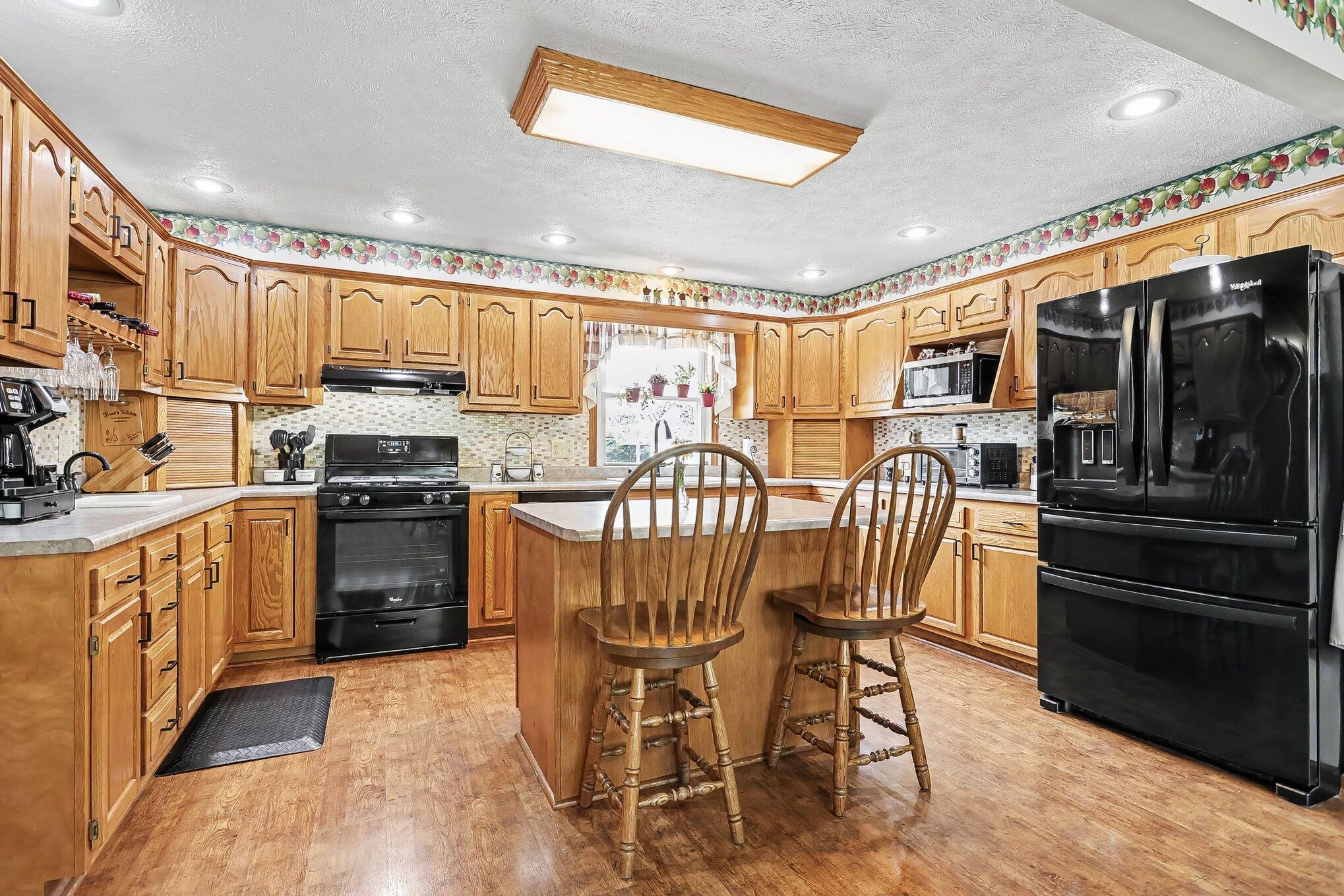 28783 Sarabyn Street Dowagiac MI 49047