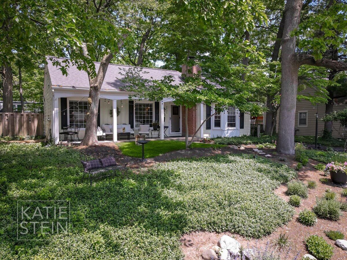 2035 Hall Street SE Grand Rapids MI 49506