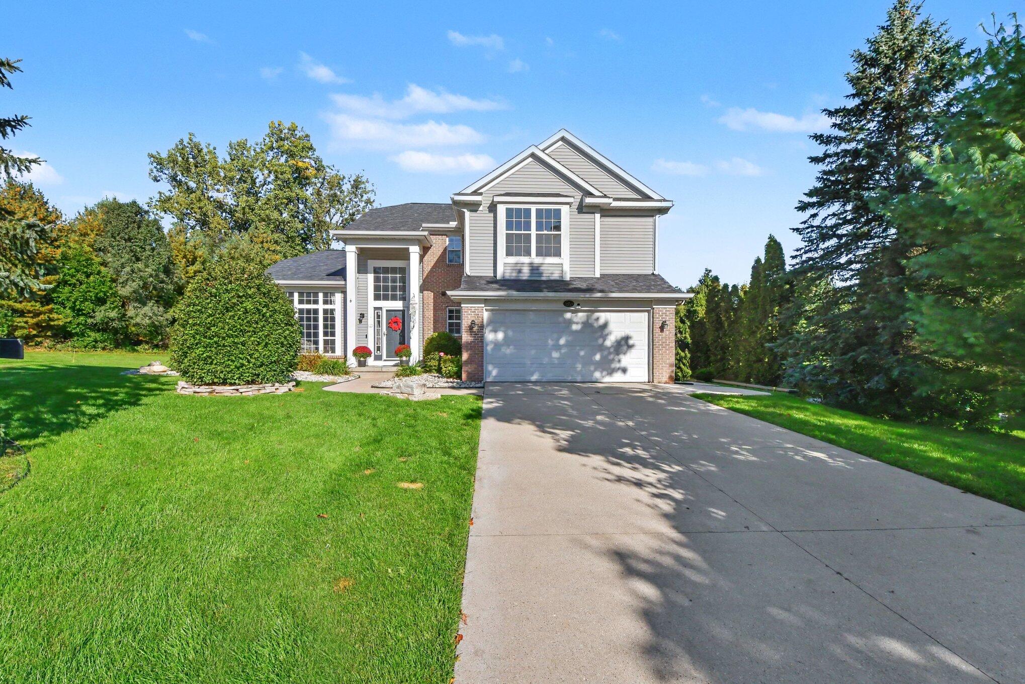 3583 Arbor Chase Court NE Grand Rapids MI 49525