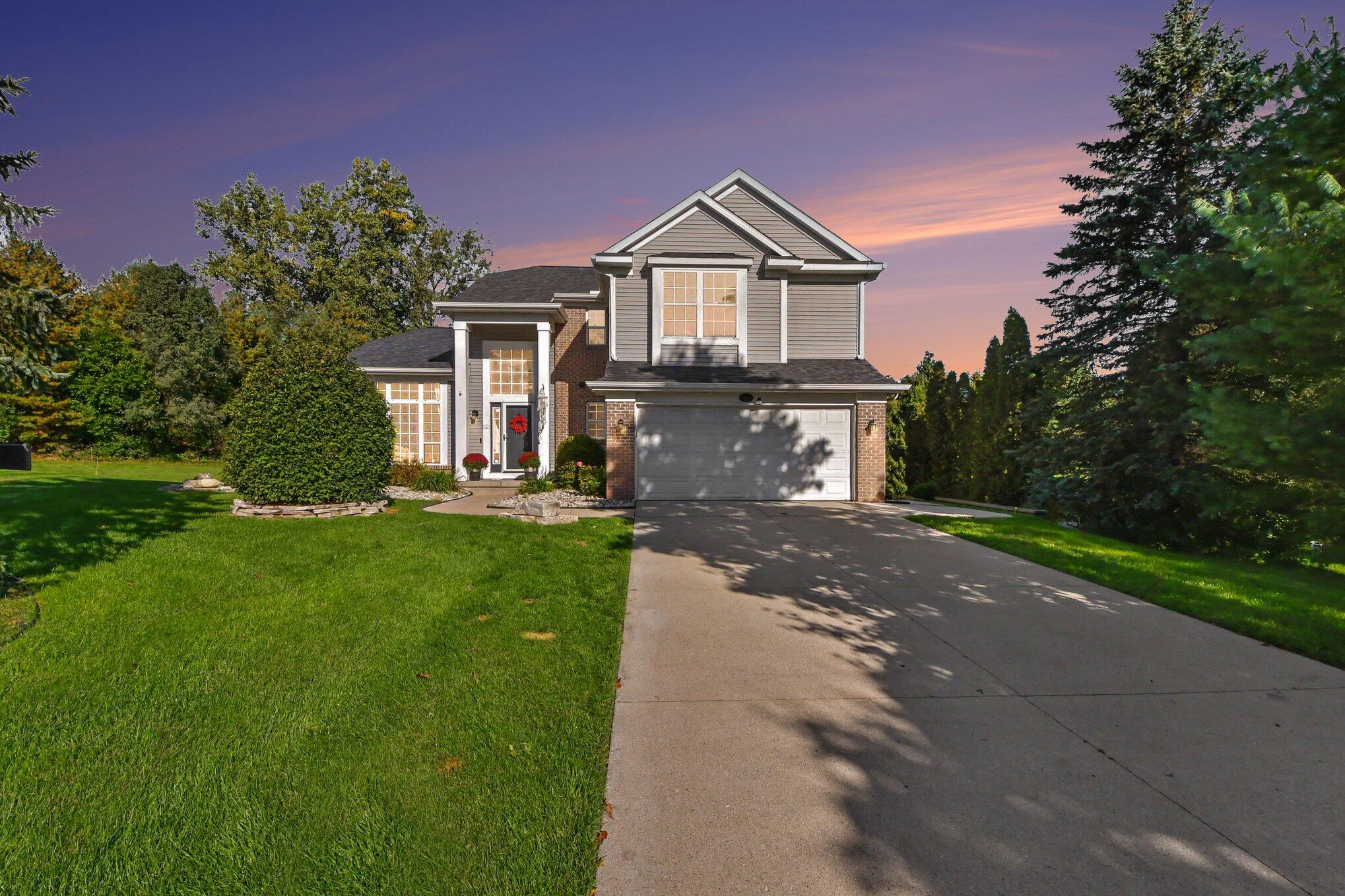 3583 Arbor Chase Court NE Grand Rapids MI 49525