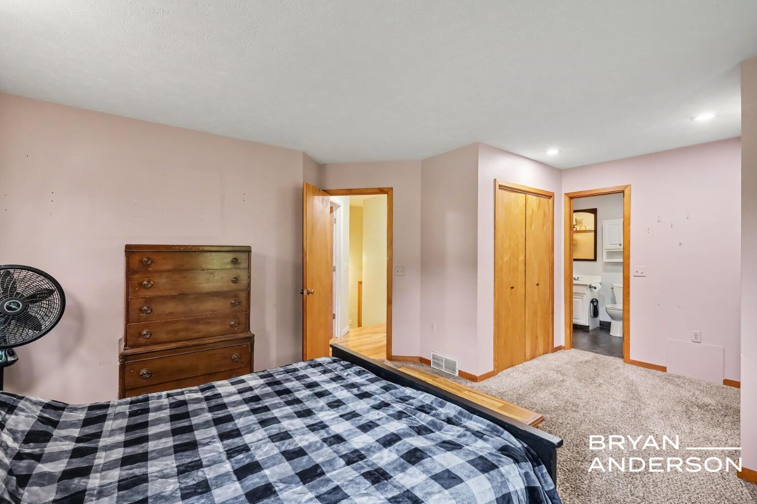 6158 Miramonte Drive NE Rockford MI 49341