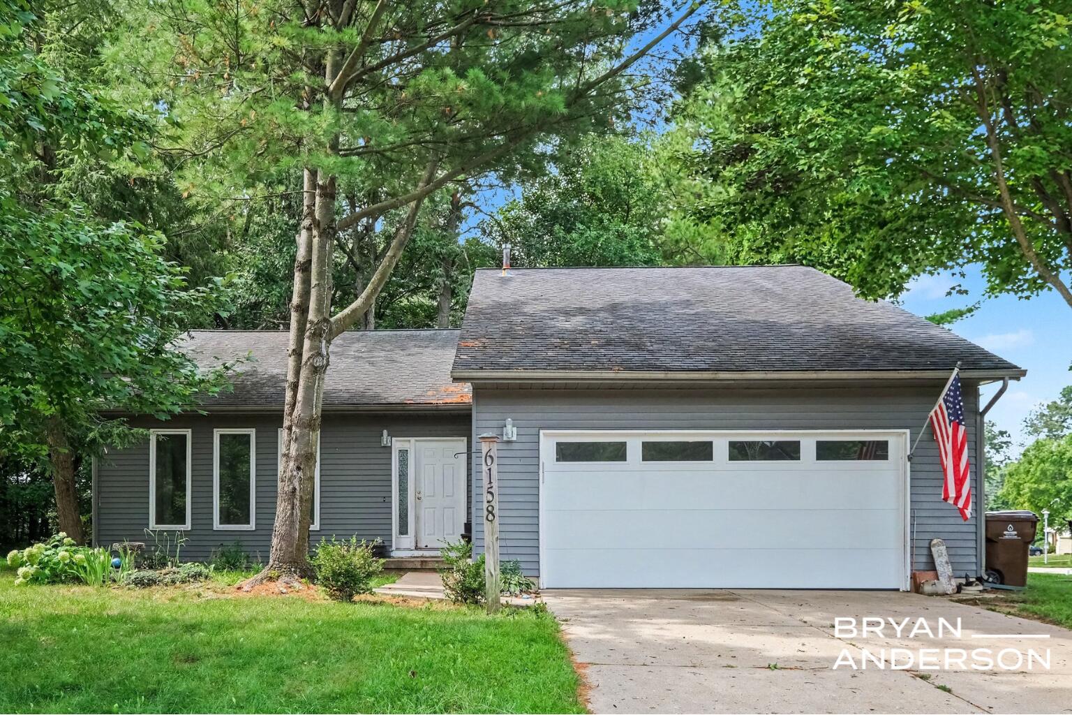 6158 Miramonte Drive NE Rockford MI 49341