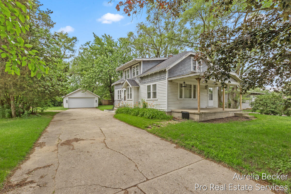 210 44th Street SE Grand Rapids MI 49548