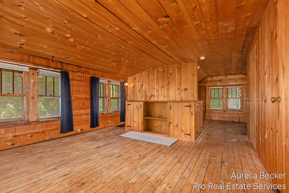 210 44th Street SE Grand Rapids MI 49548