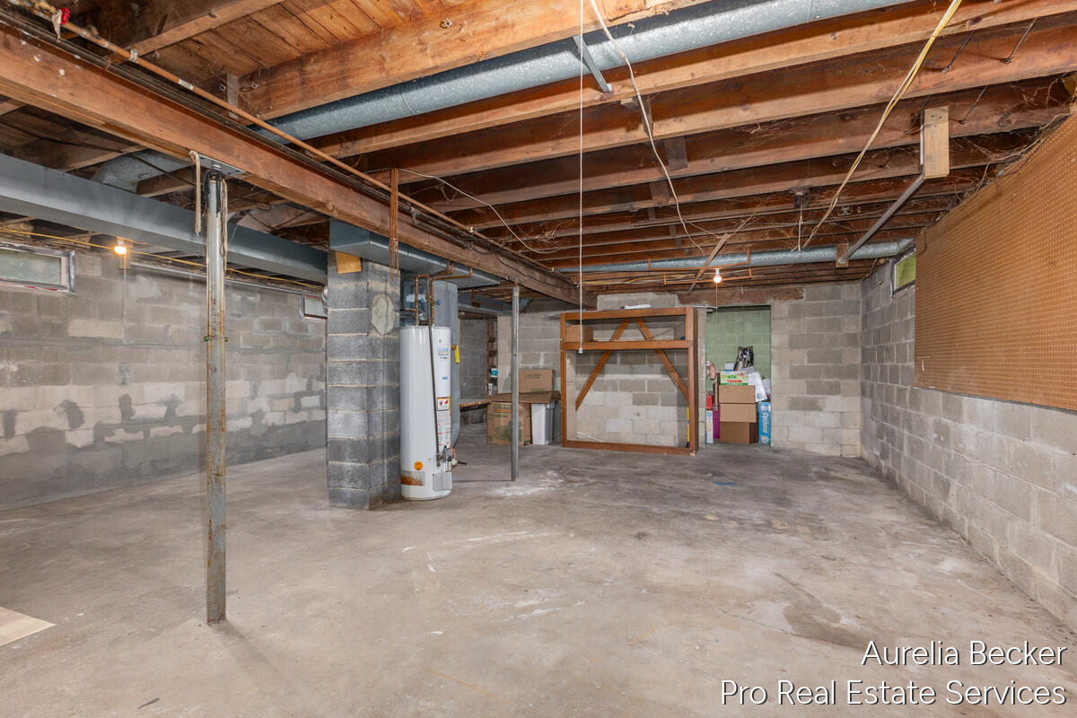 210 44th Street SE Grand Rapids MI 49548
