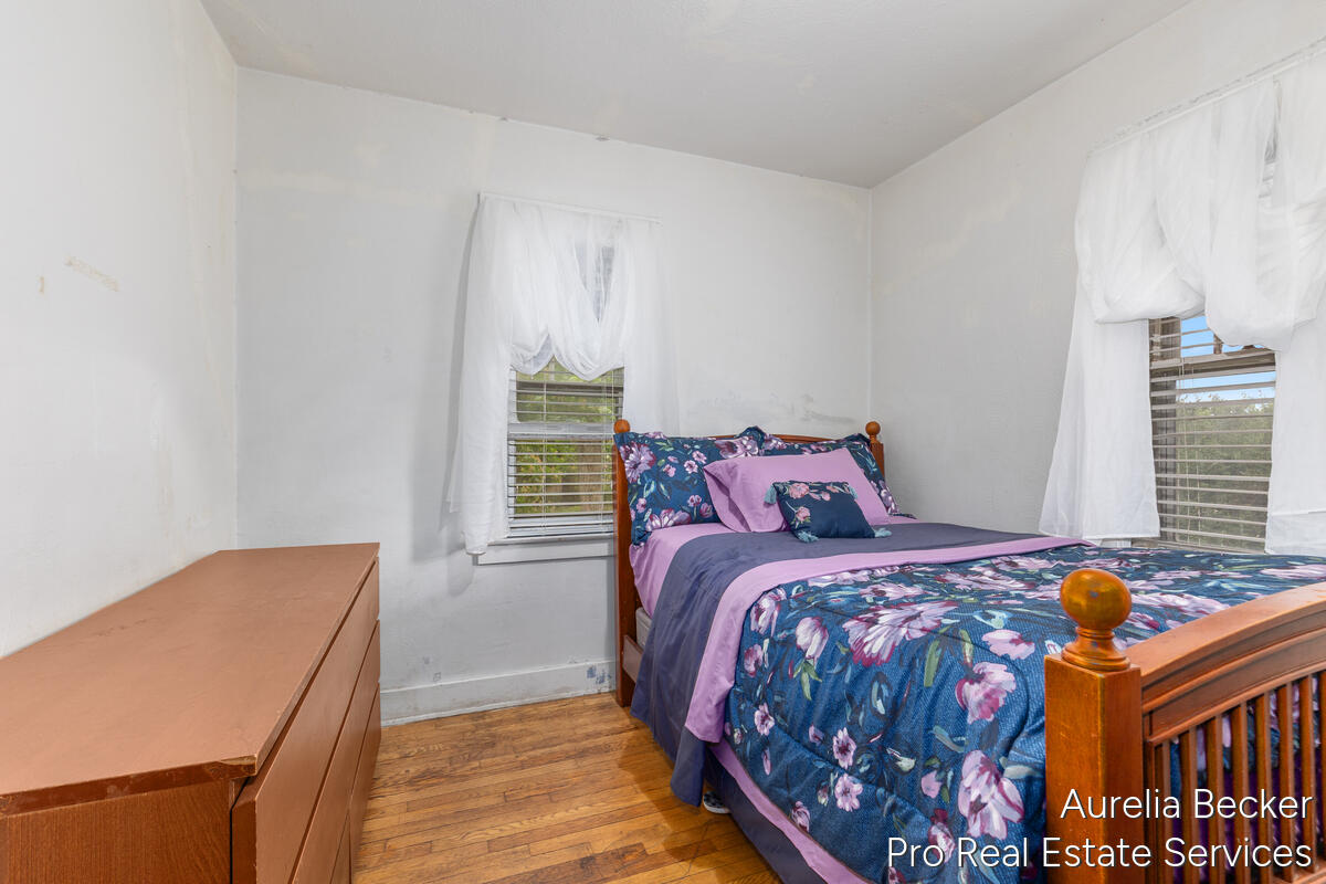 210 44th Street SE Grand Rapids MI 49548