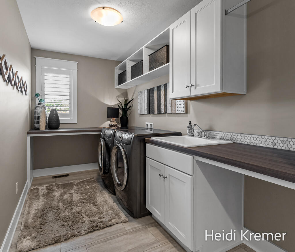 4139 Old Hawk Court NE Grand Rapids MI 49525