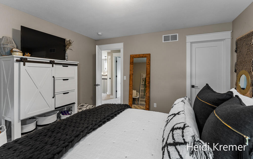 4139 Old Hawk Court NE Grand Rapids MI 49525