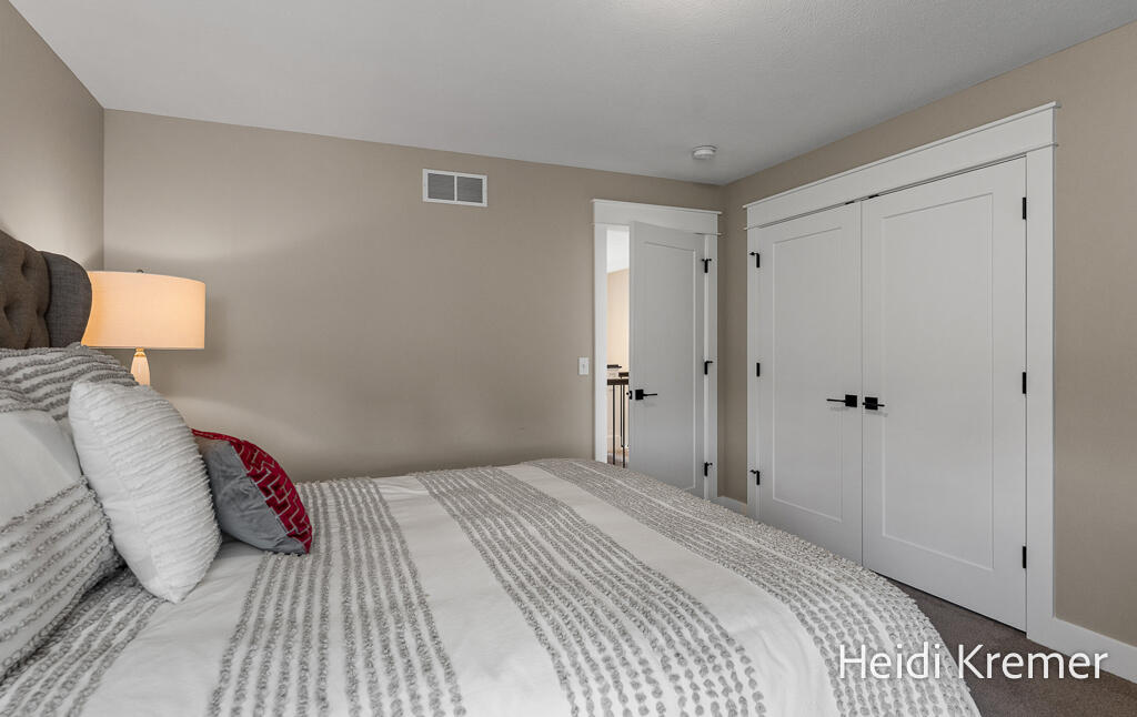 4139 Old Hawk Court NE Grand Rapids MI 49525