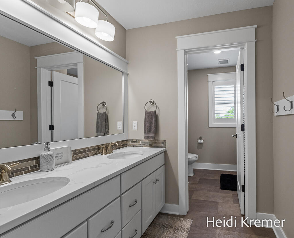 4139 Old Hawk Court NE Grand Rapids MI 49525