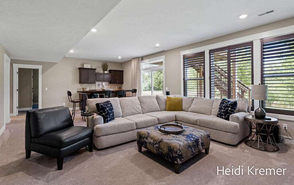 4139 Old Hawk Court NE Grand Rapids MI 49525