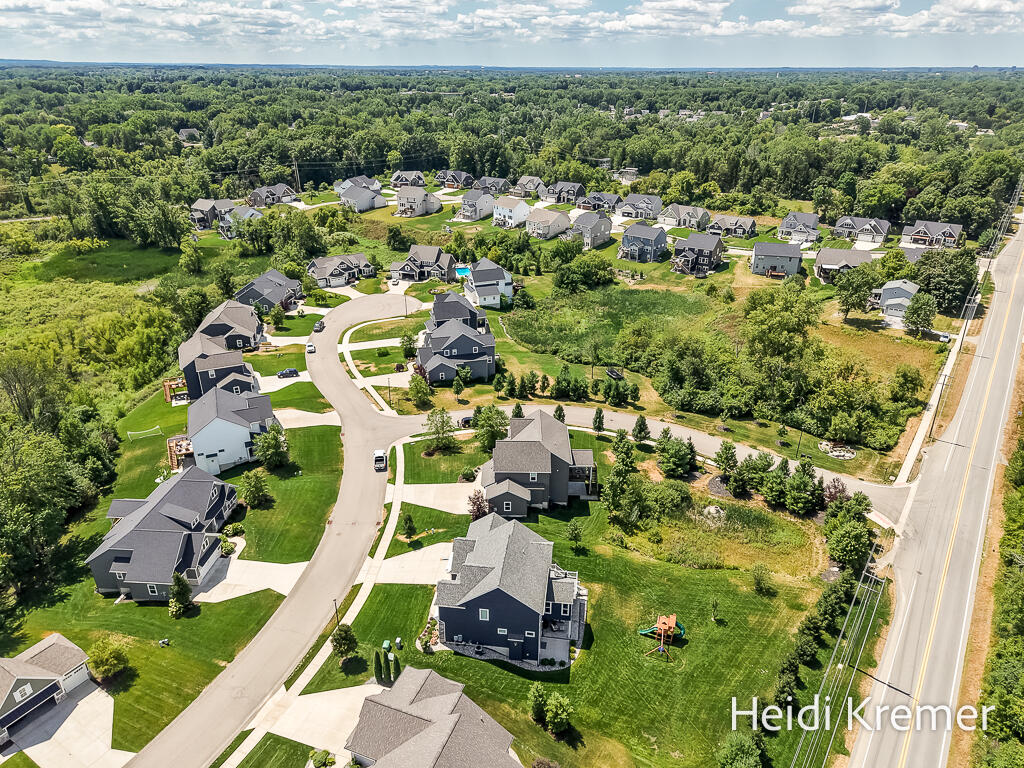 4139 Old Hawk Court NE Grand Rapids MI 49525