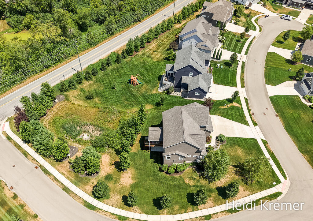 4139 Old Hawk Court NE Grand Rapids MI 49525
