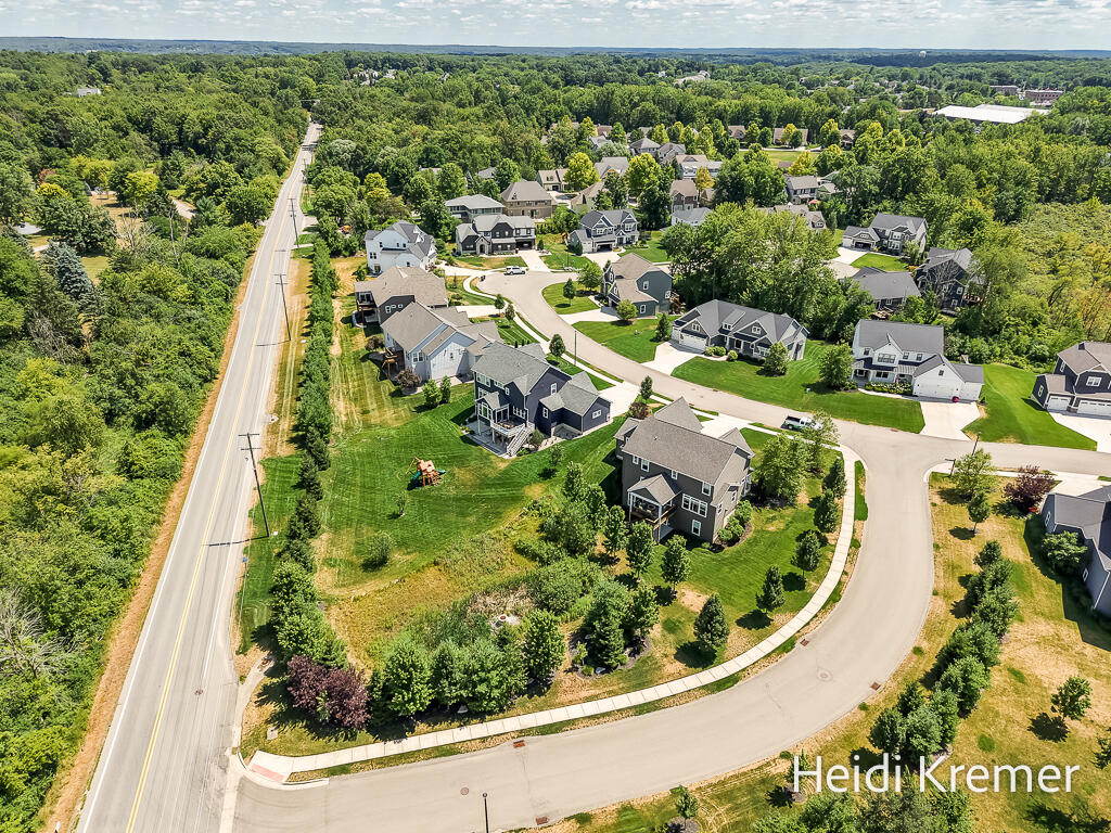 4139 Old Hawk Court NE Grand Rapids MI 49525