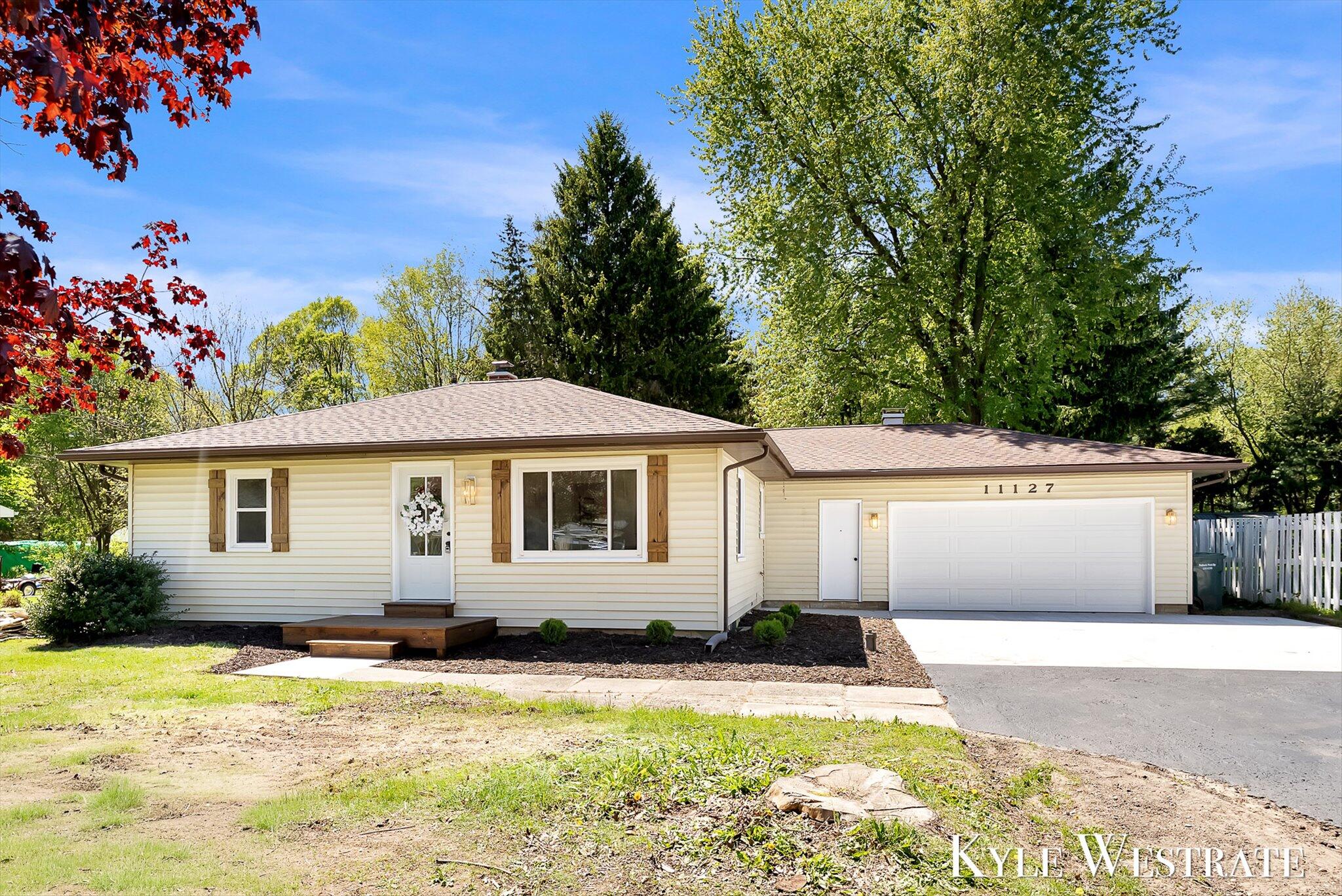 11127 8th Avenue Grand Rapids MI 49534