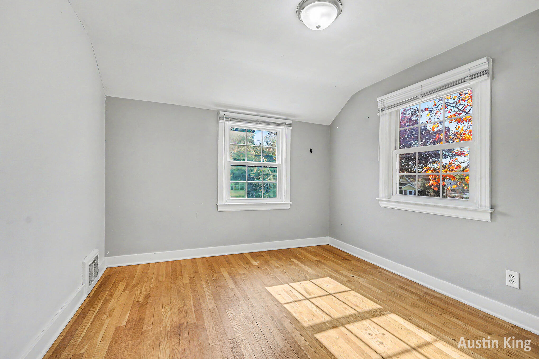 1241 Boston Street SE Grand Rapids MI 49507