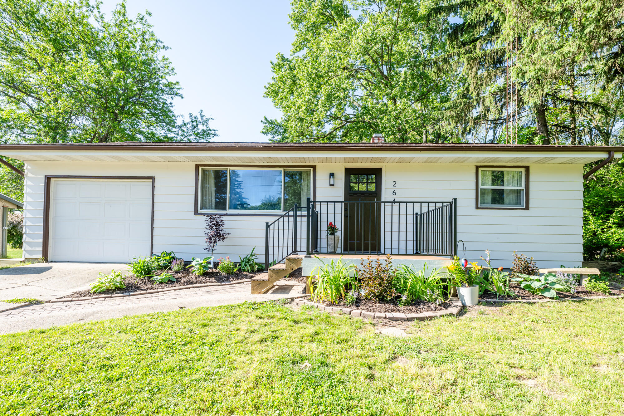 264 Leedy Street Coloma MI 49038