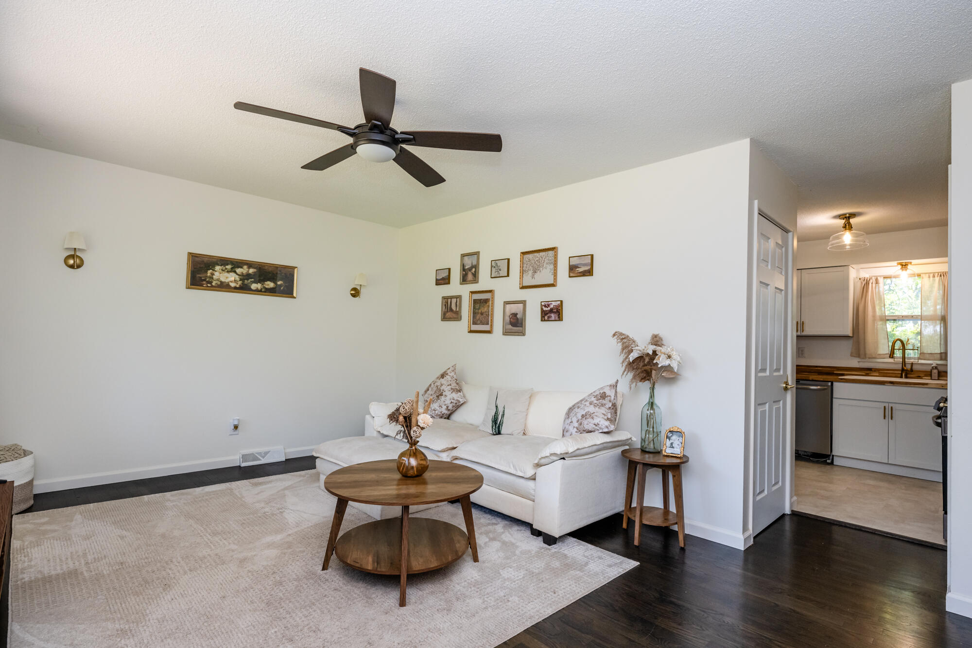 264 Leedy Street Coloma MI 49038