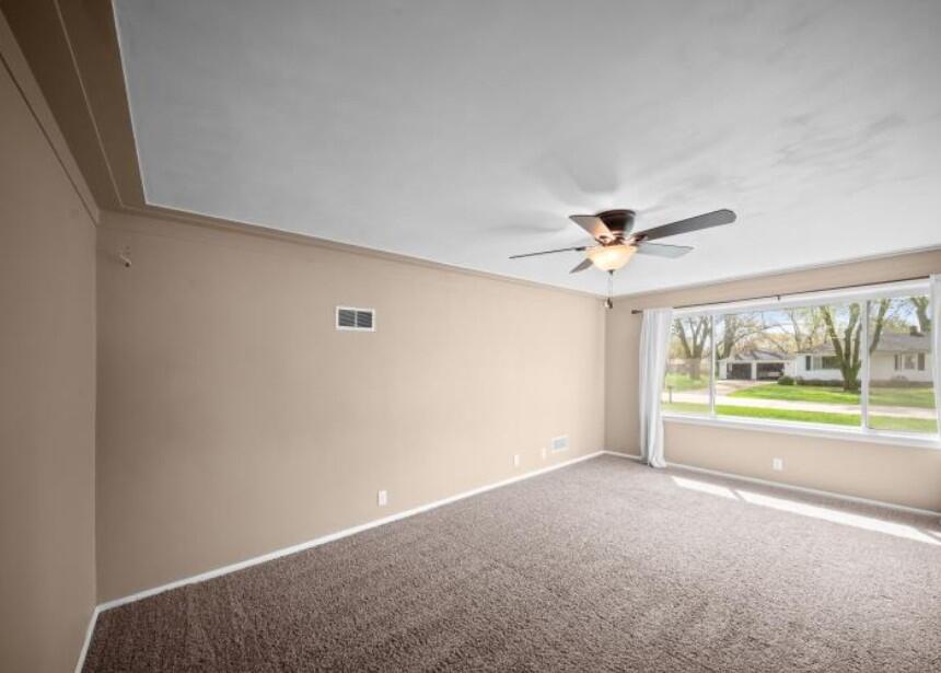 10517 Mary Ann Street Zeeland MI 49464