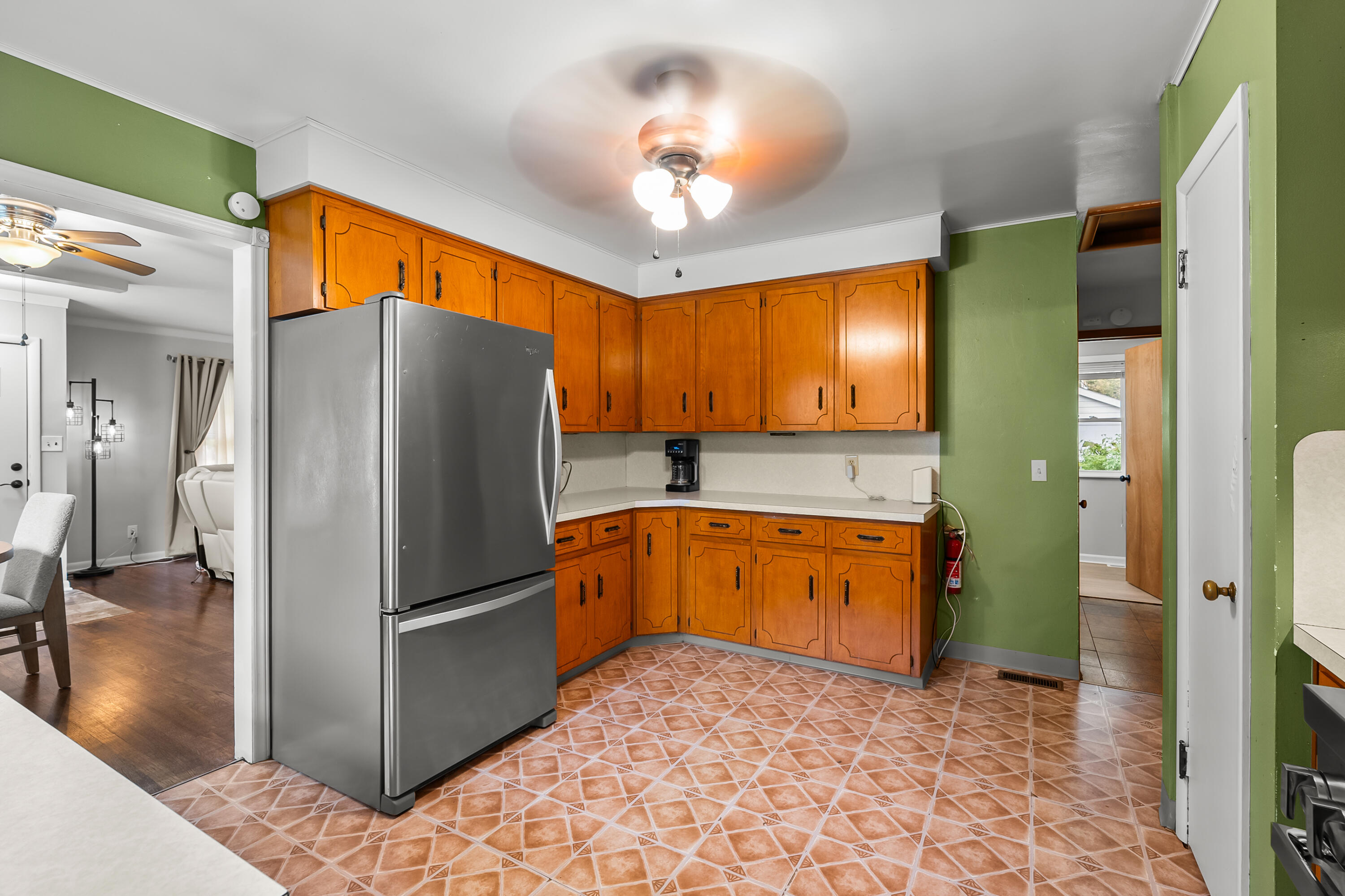 1753 E Ogden Circle Benton Harbor MI 49022