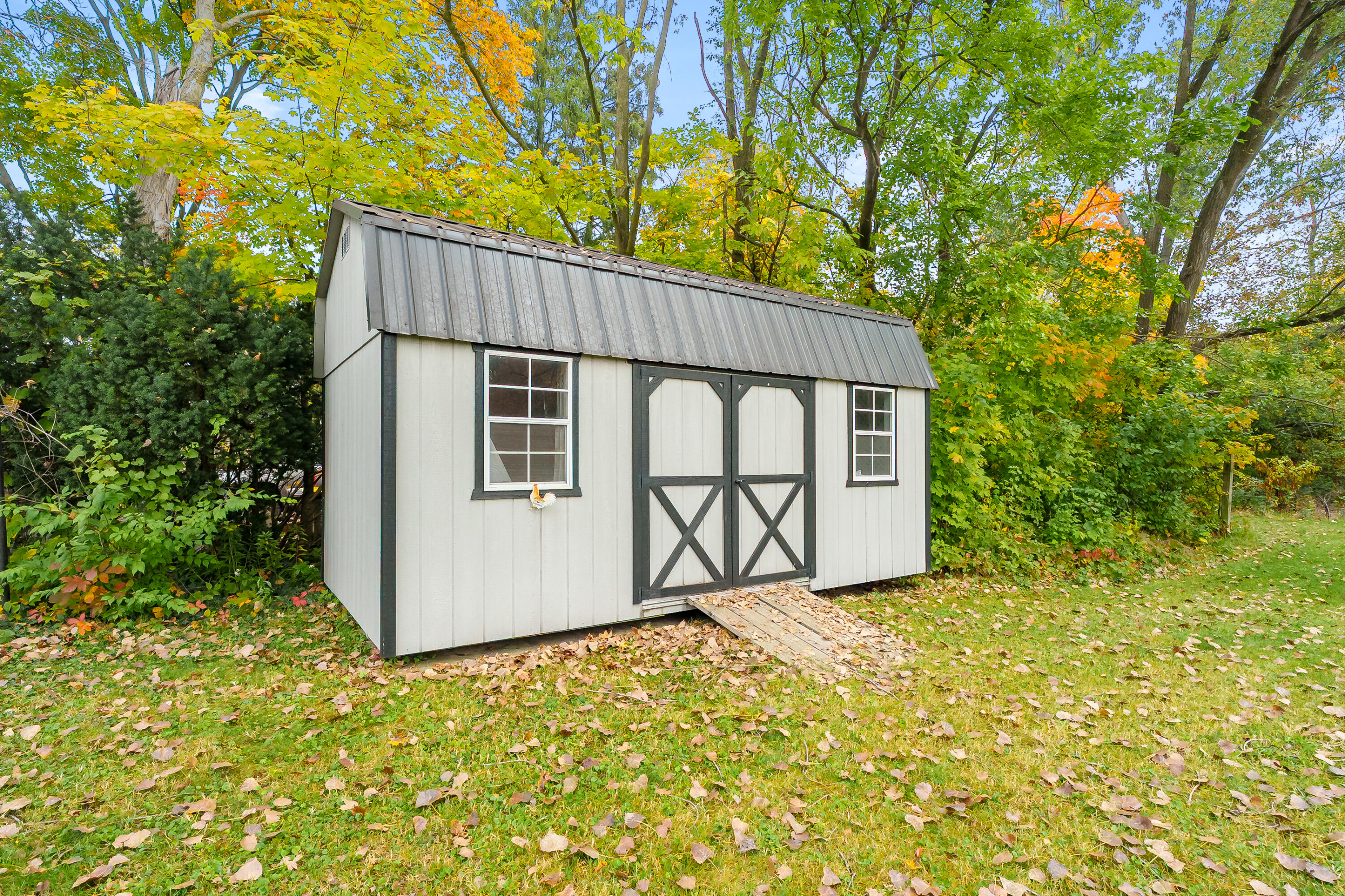 1753 E Ogden Circle Benton Harbor MI 49022