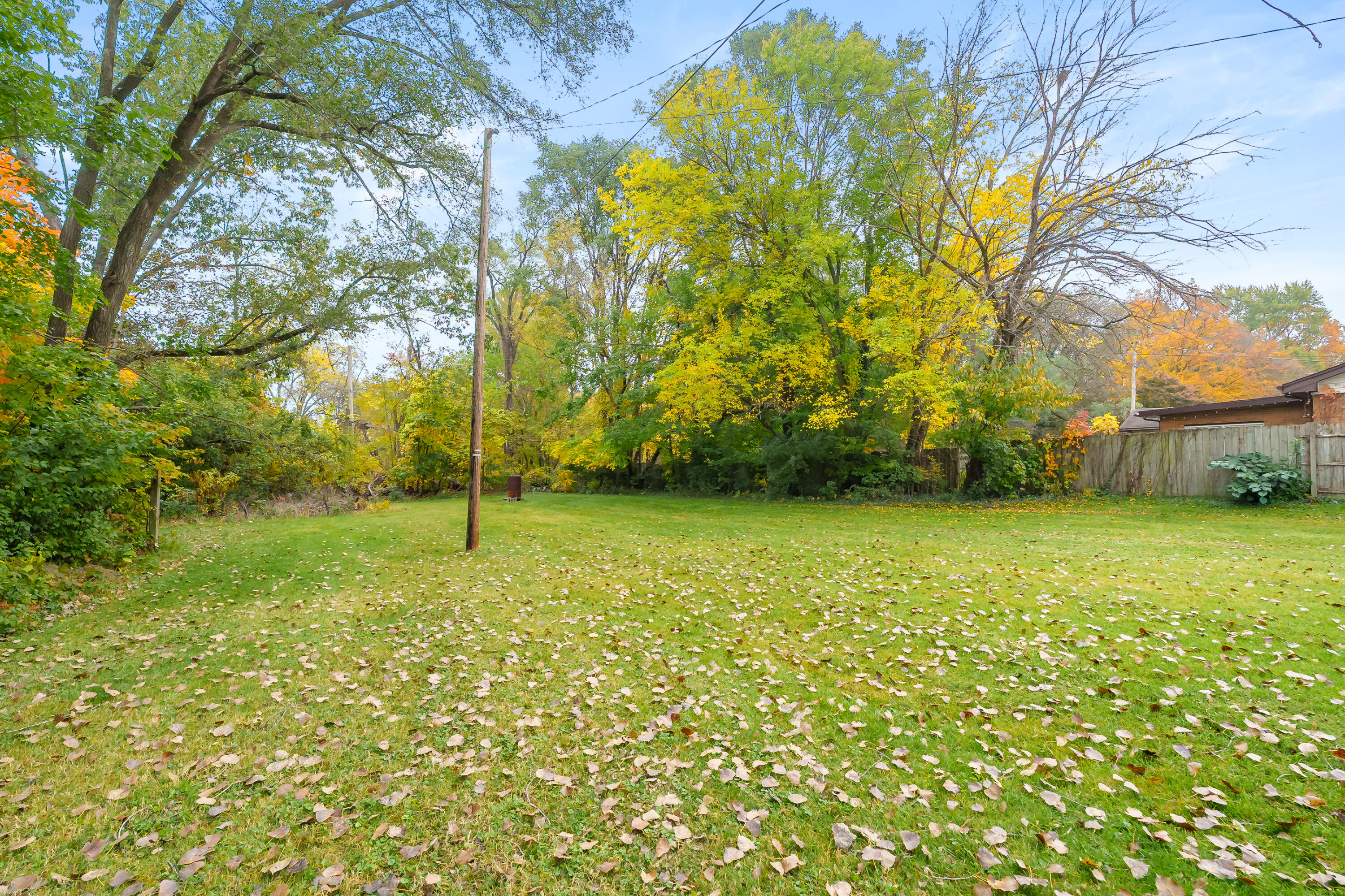 1753 E Ogden Circle Benton Harbor MI 49022