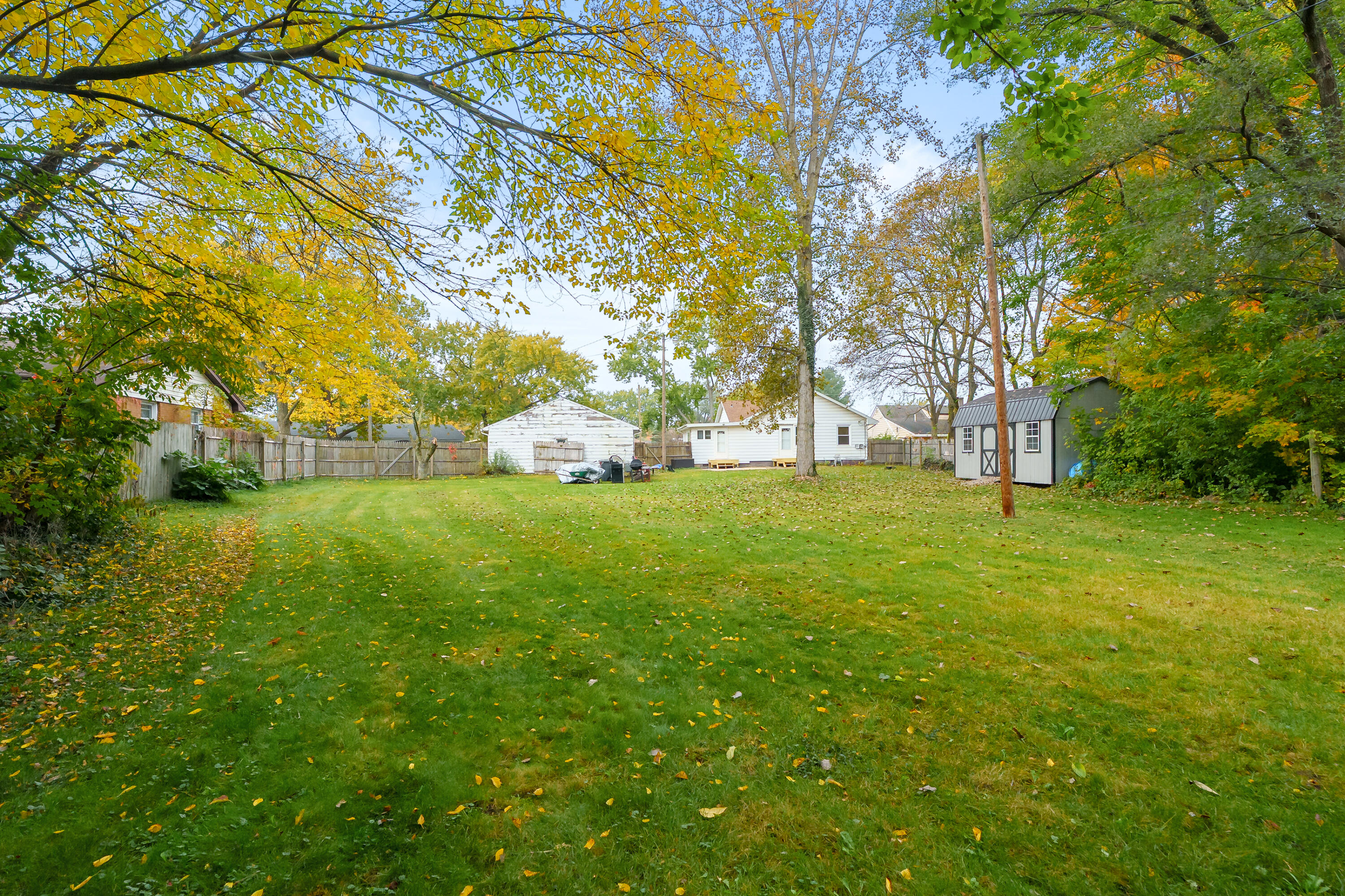1753 E Ogden Circle Benton Harbor MI 49022