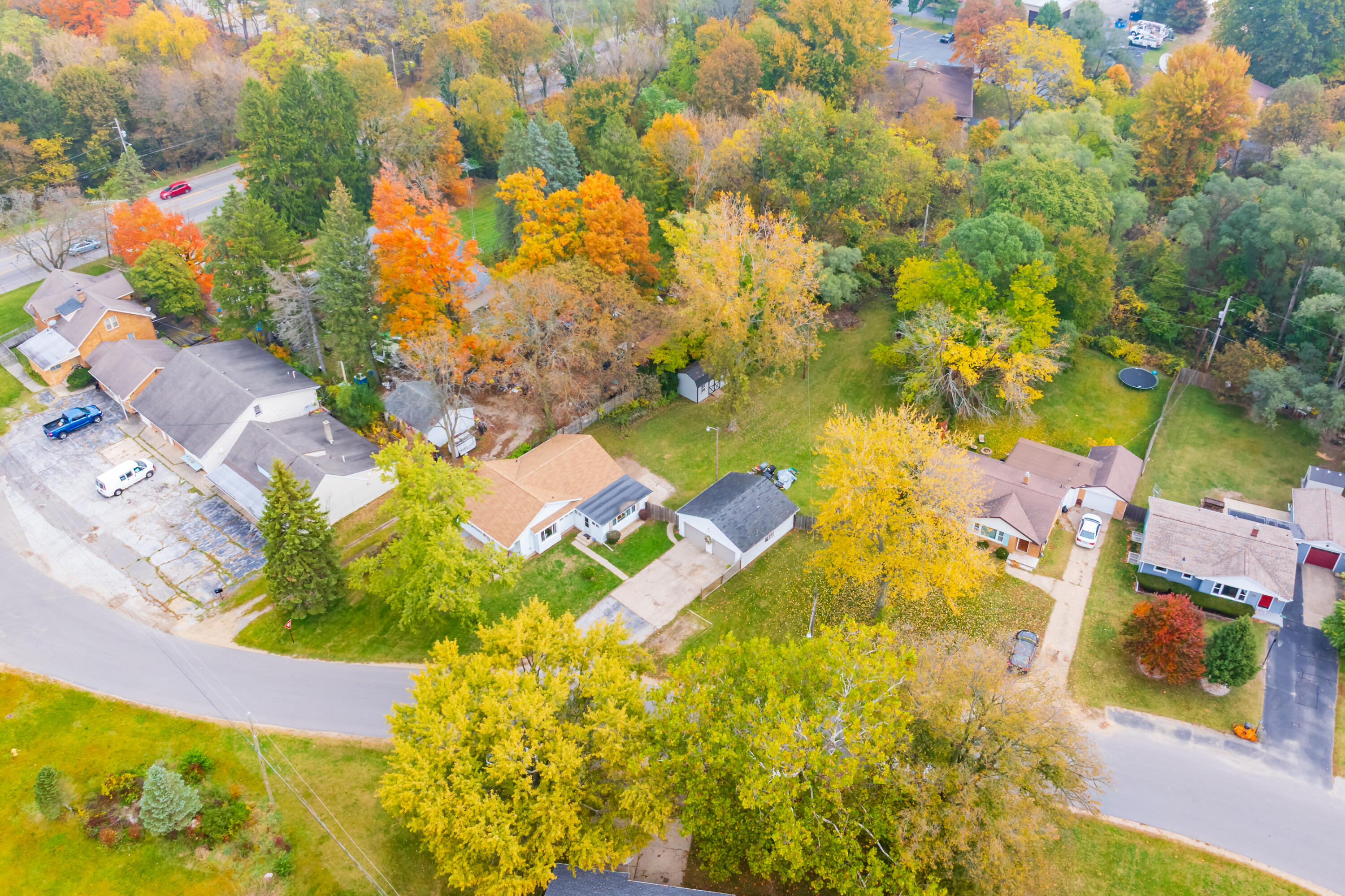 1753 E Ogden Circle Benton Harbor MI 49022