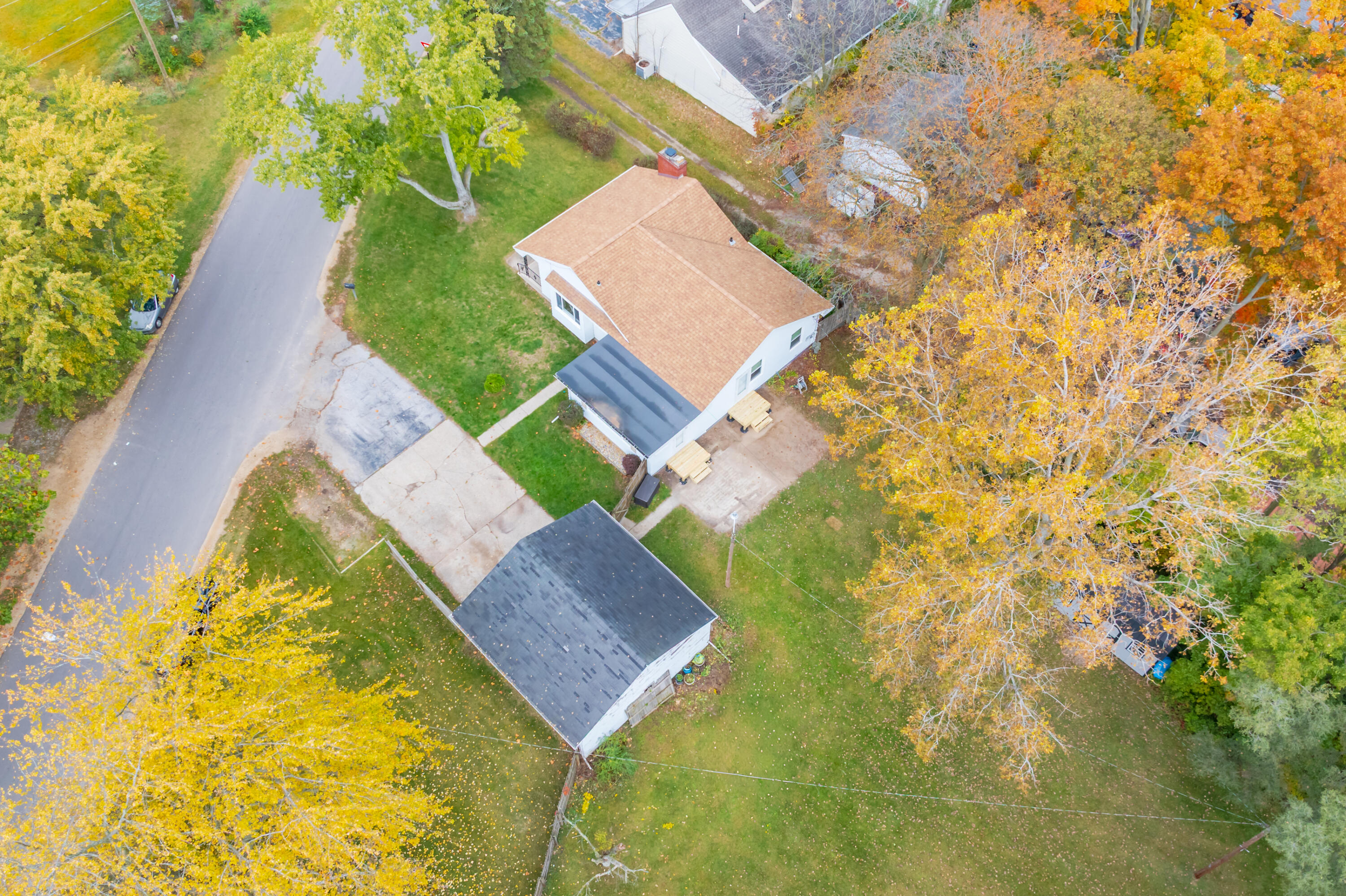 1753 E Ogden Circle Benton Harbor MI 49022