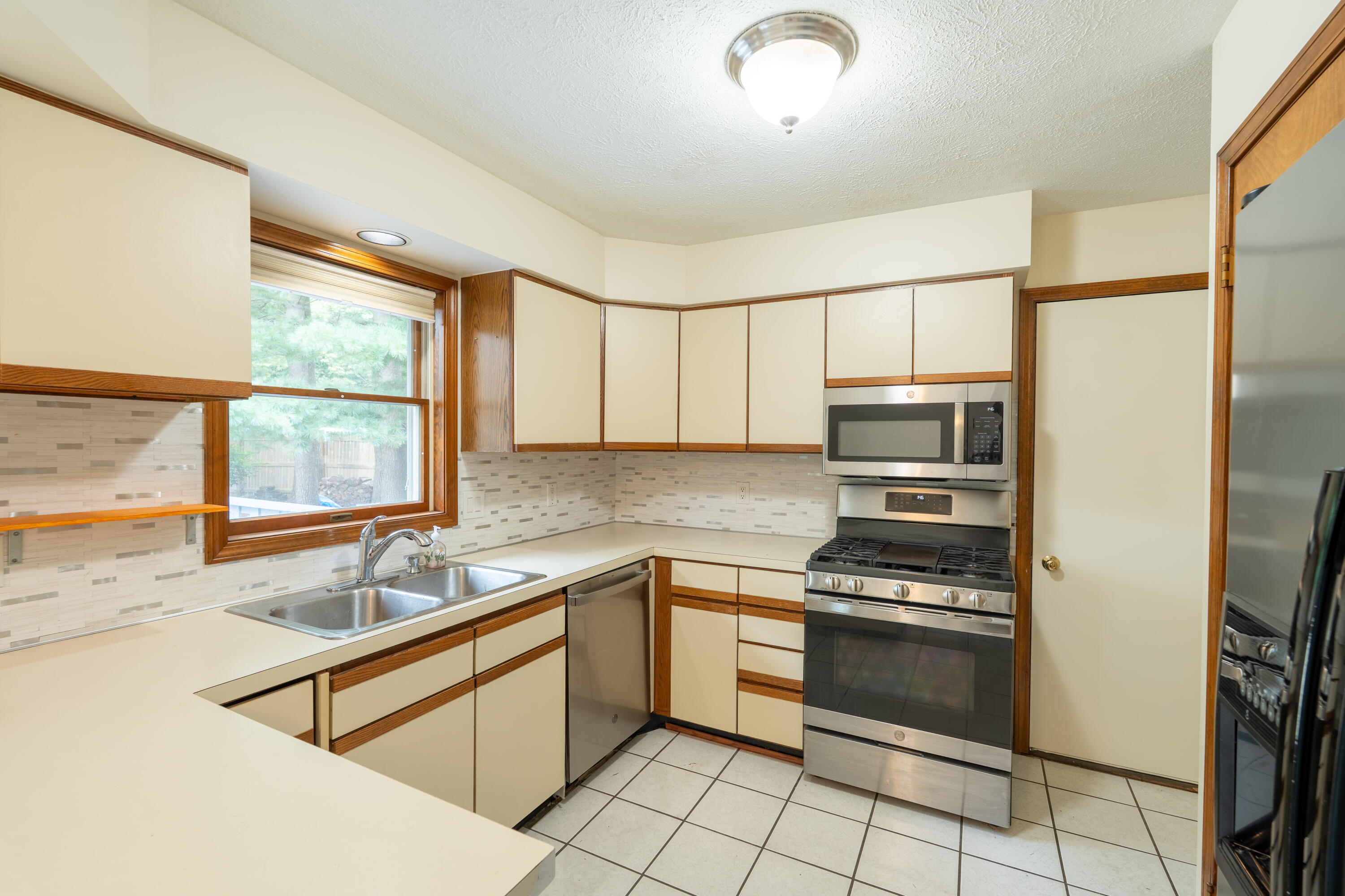 890 Gabrielle Court NE Grand Rapids MI 49505