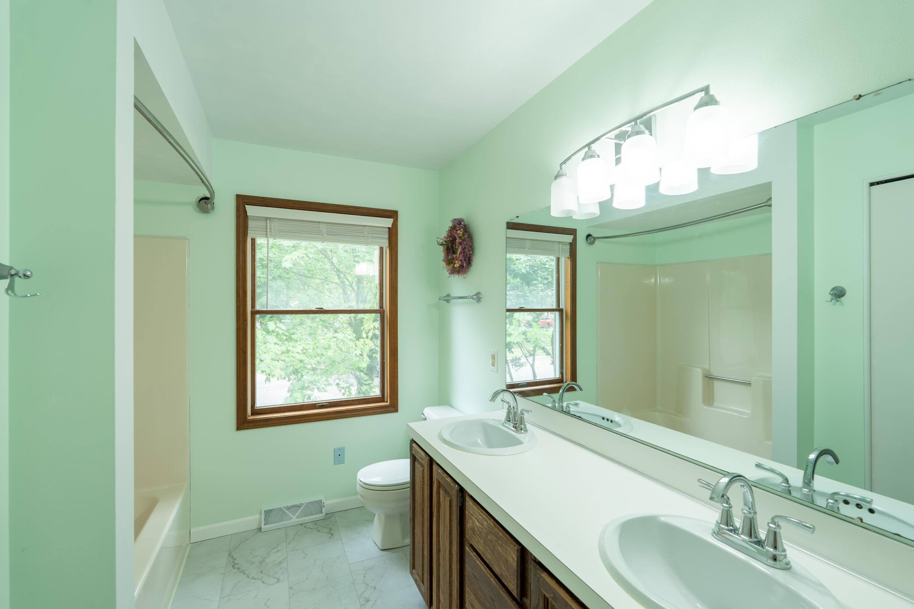 890 Gabrielle Court NE Grand Rapids MI 49505