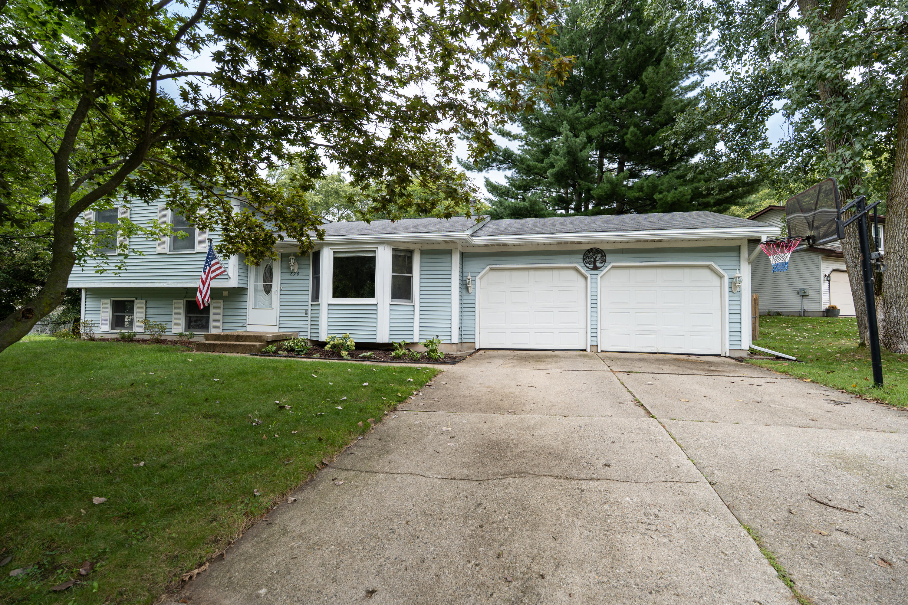 890 Gabrielle Court NE Grand Rapids MI 49505
