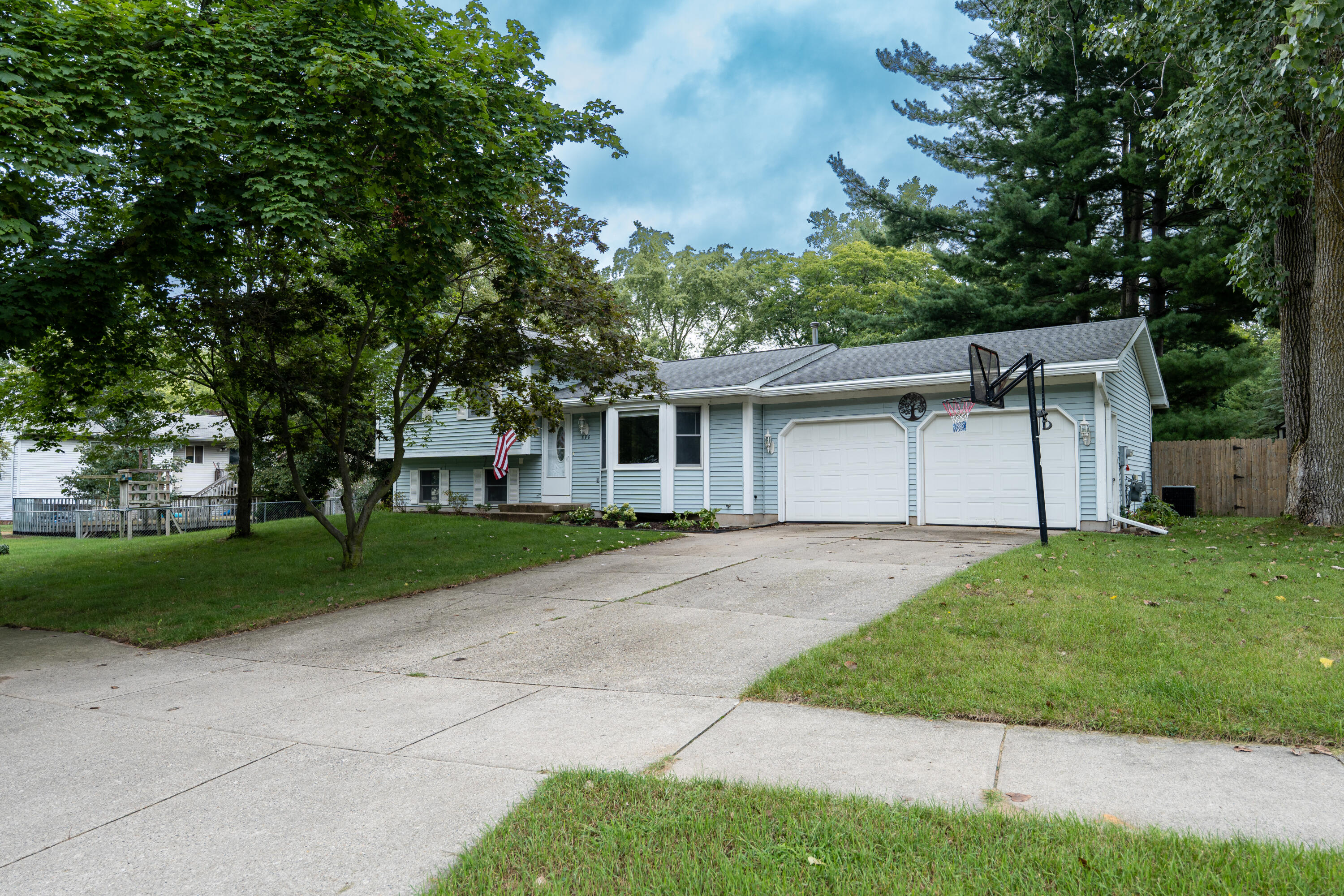 890 Gabrielle Court NE Grand Rapids MI 49505