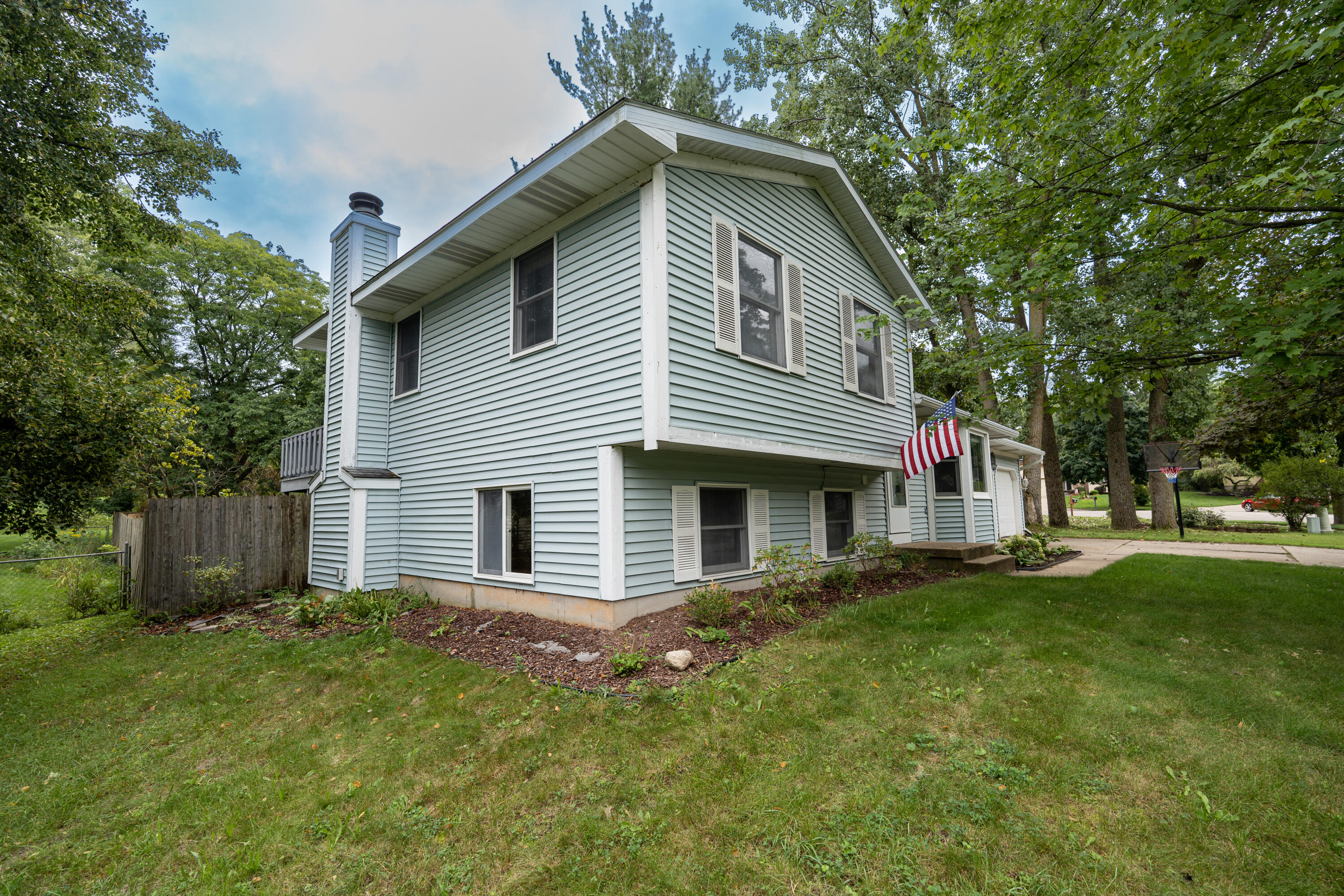 890 Gabrielle Court NE Grand Rapids MI 49505