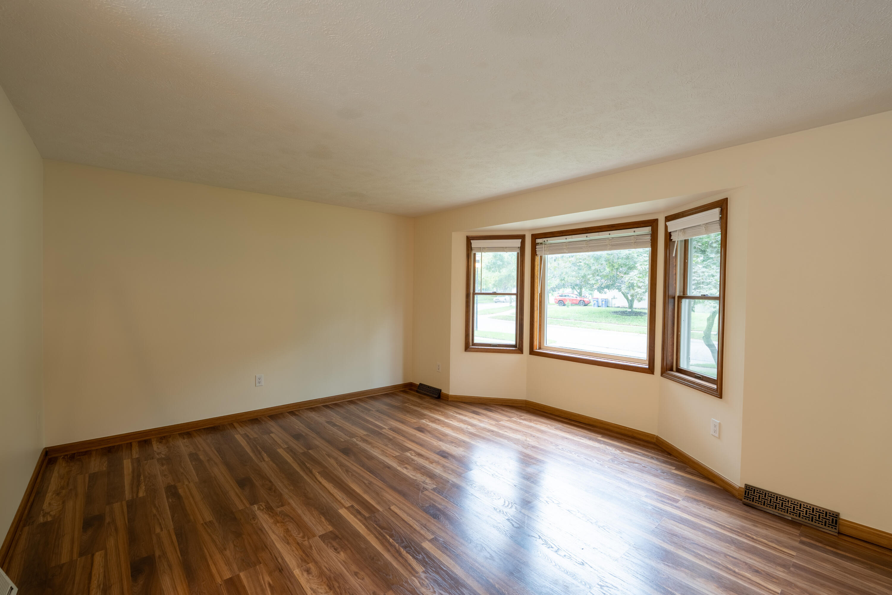 890 Gabrielle Court NE Grand Rapids MI 49505