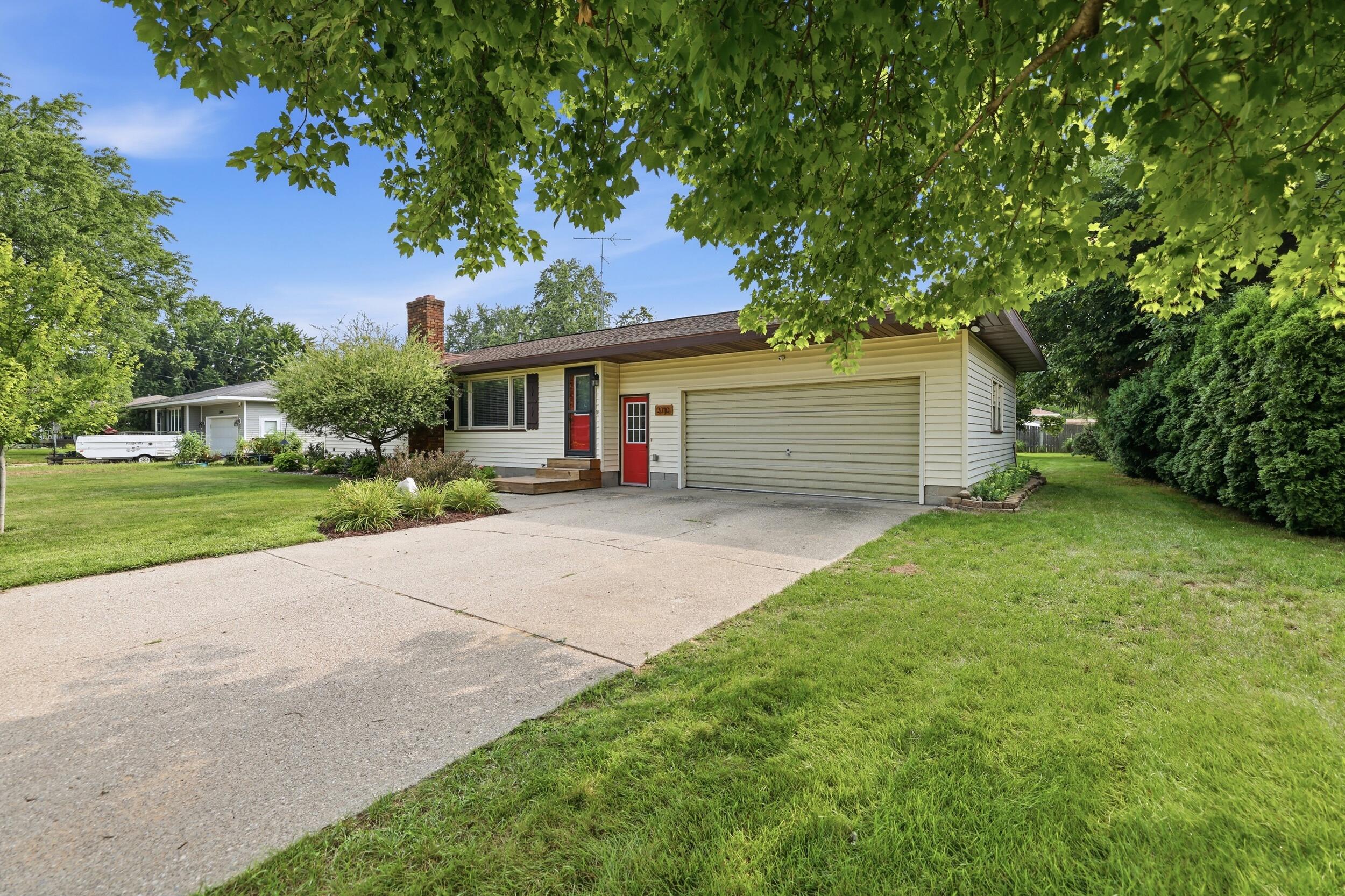 3710 Manning Street Muskegon MI 49444