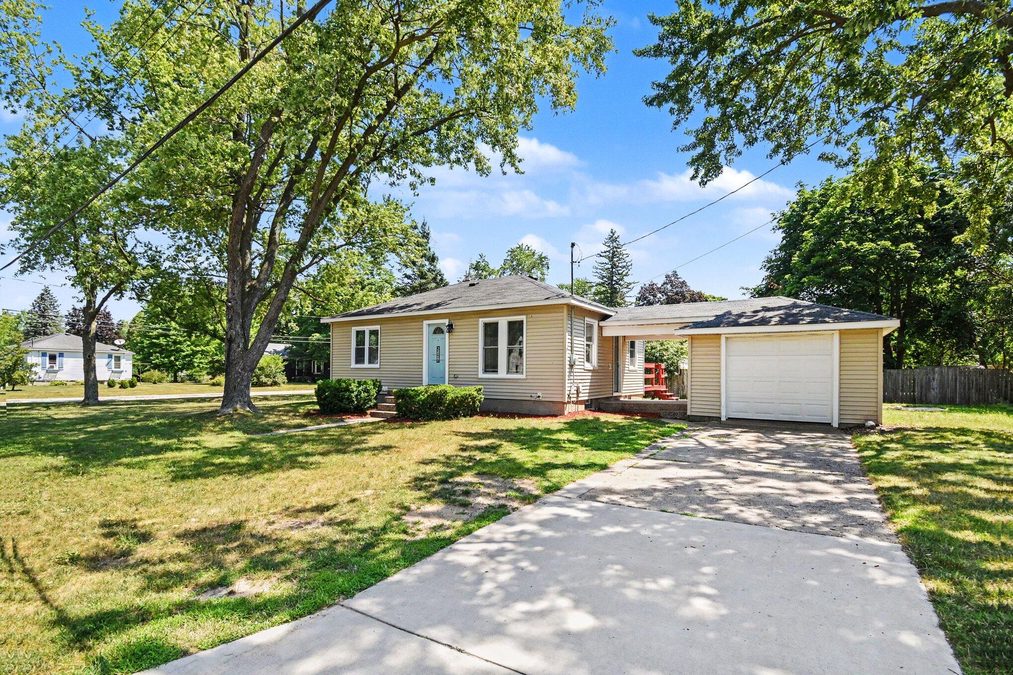 5134 Heyboer Avenue SE Grand Rapids MI 49548