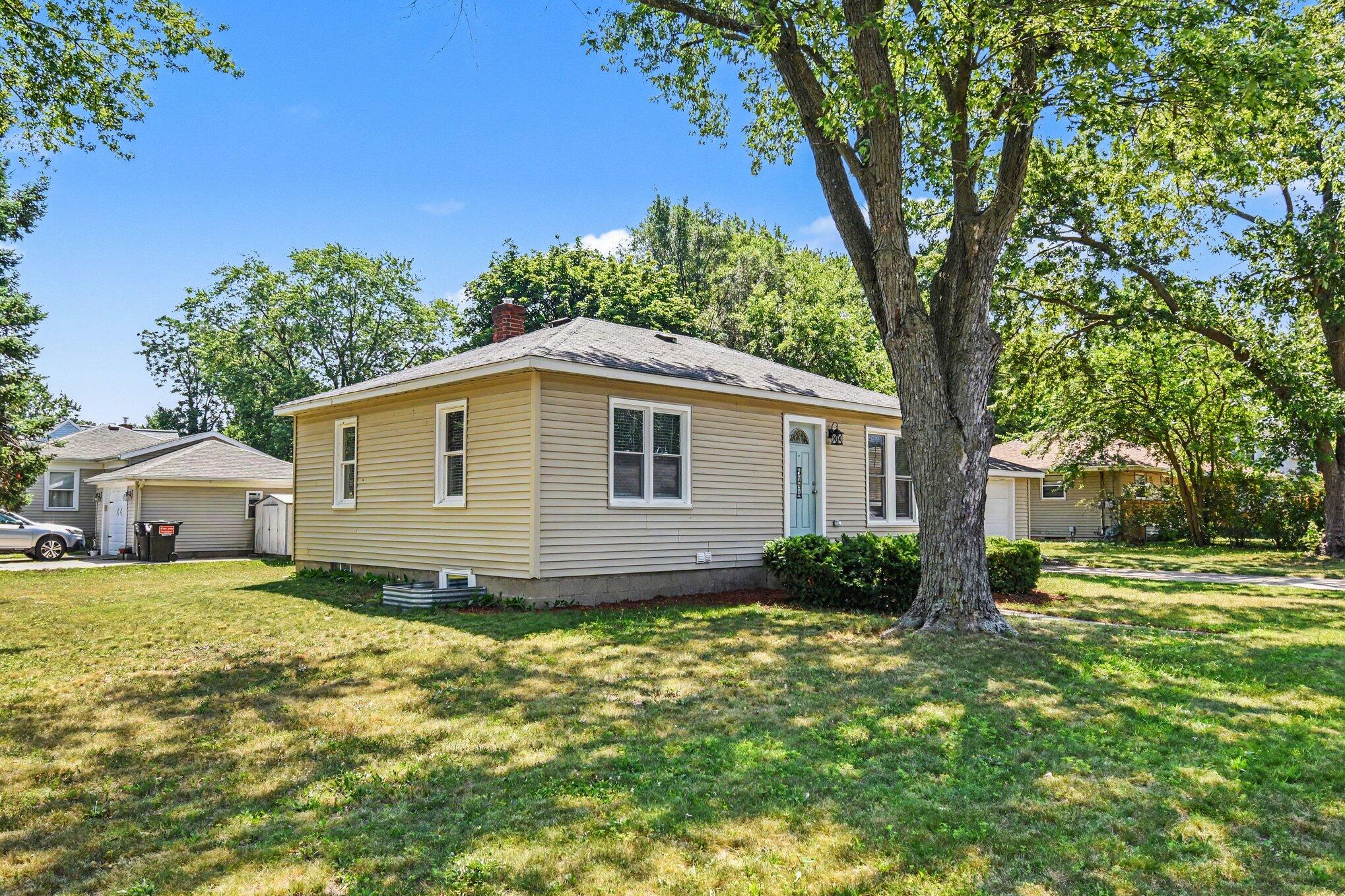 5134 Heyboer Avenue SE Grand Rapids MI 49548