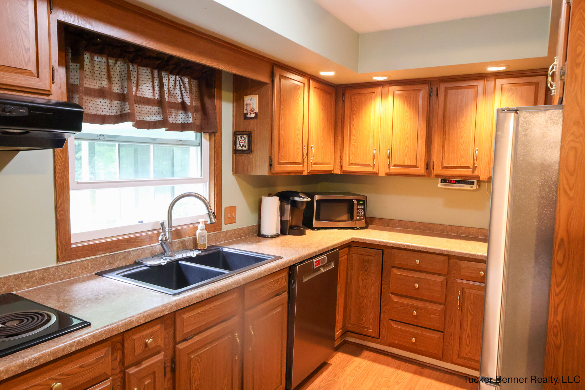 37 S Bear Lake Road Muskegon MI 49445