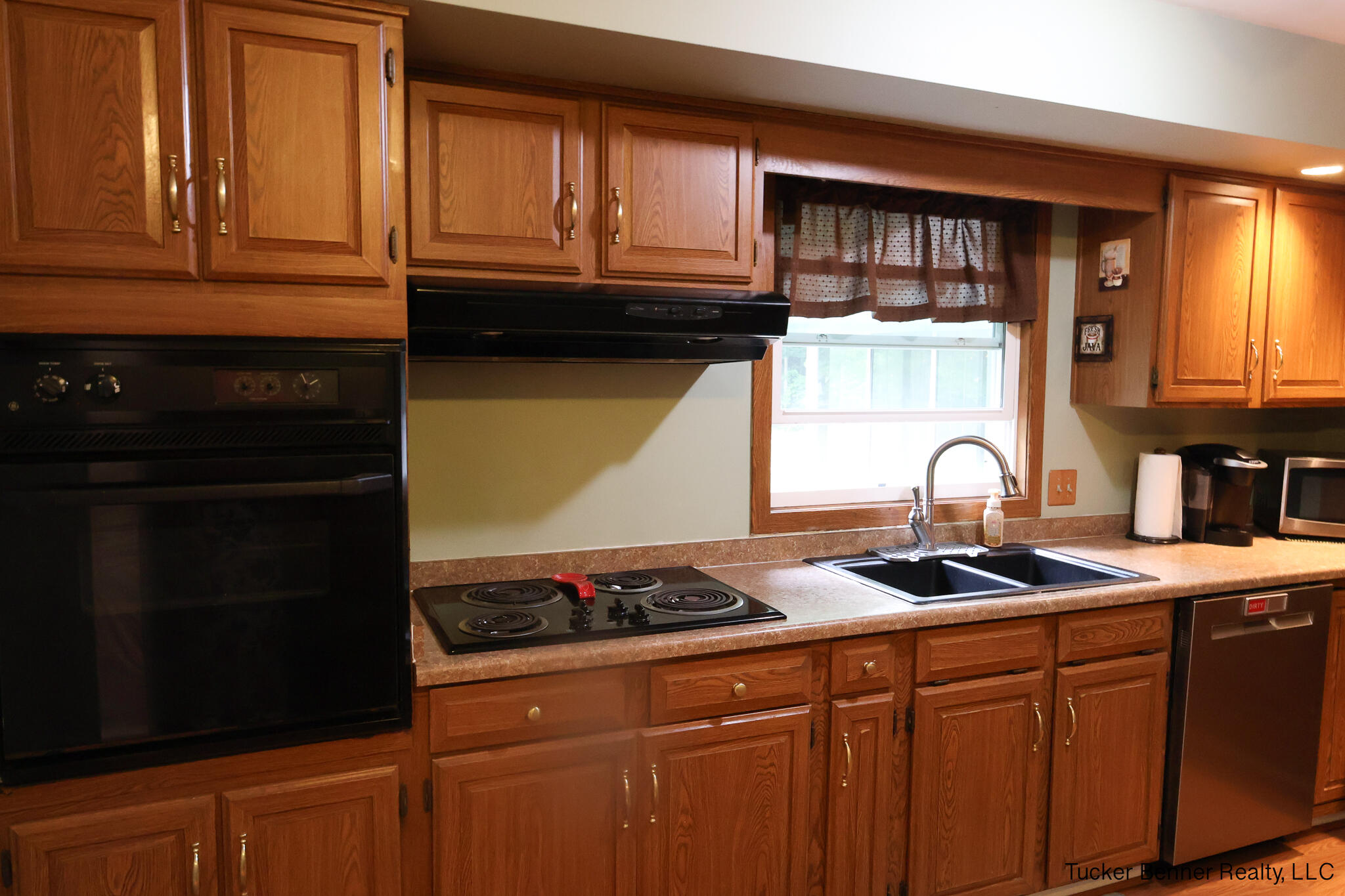 37 S Bear Lake Road Muskegon MI 49445