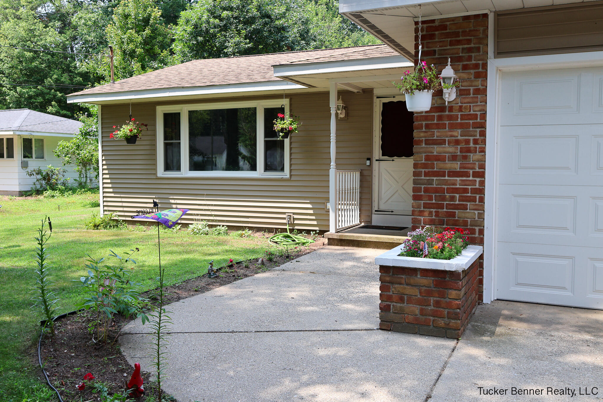 37 S Bear Lake Road Muskegon MI 49445