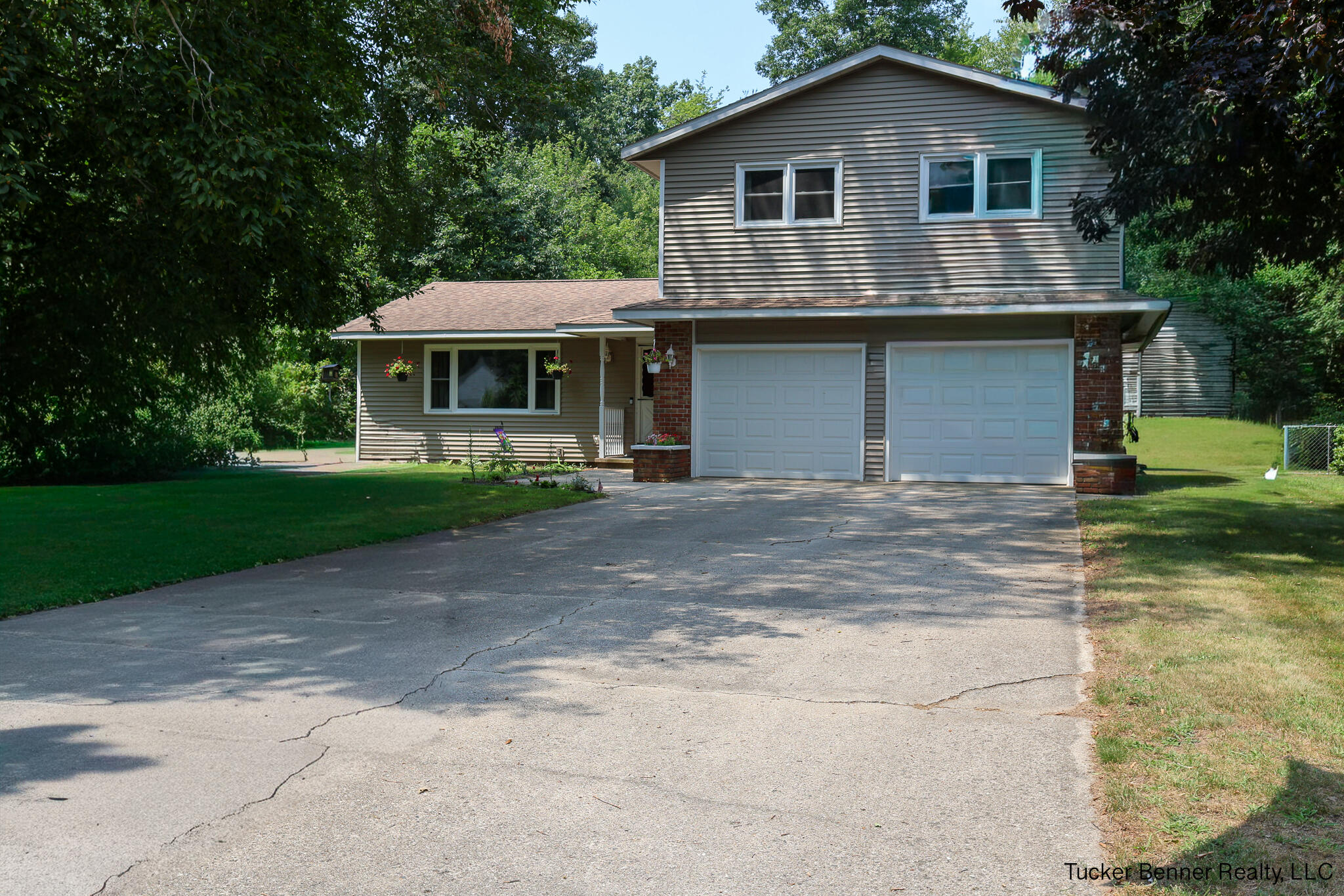 37 S Bear Lake Road Muskegon MI 49445