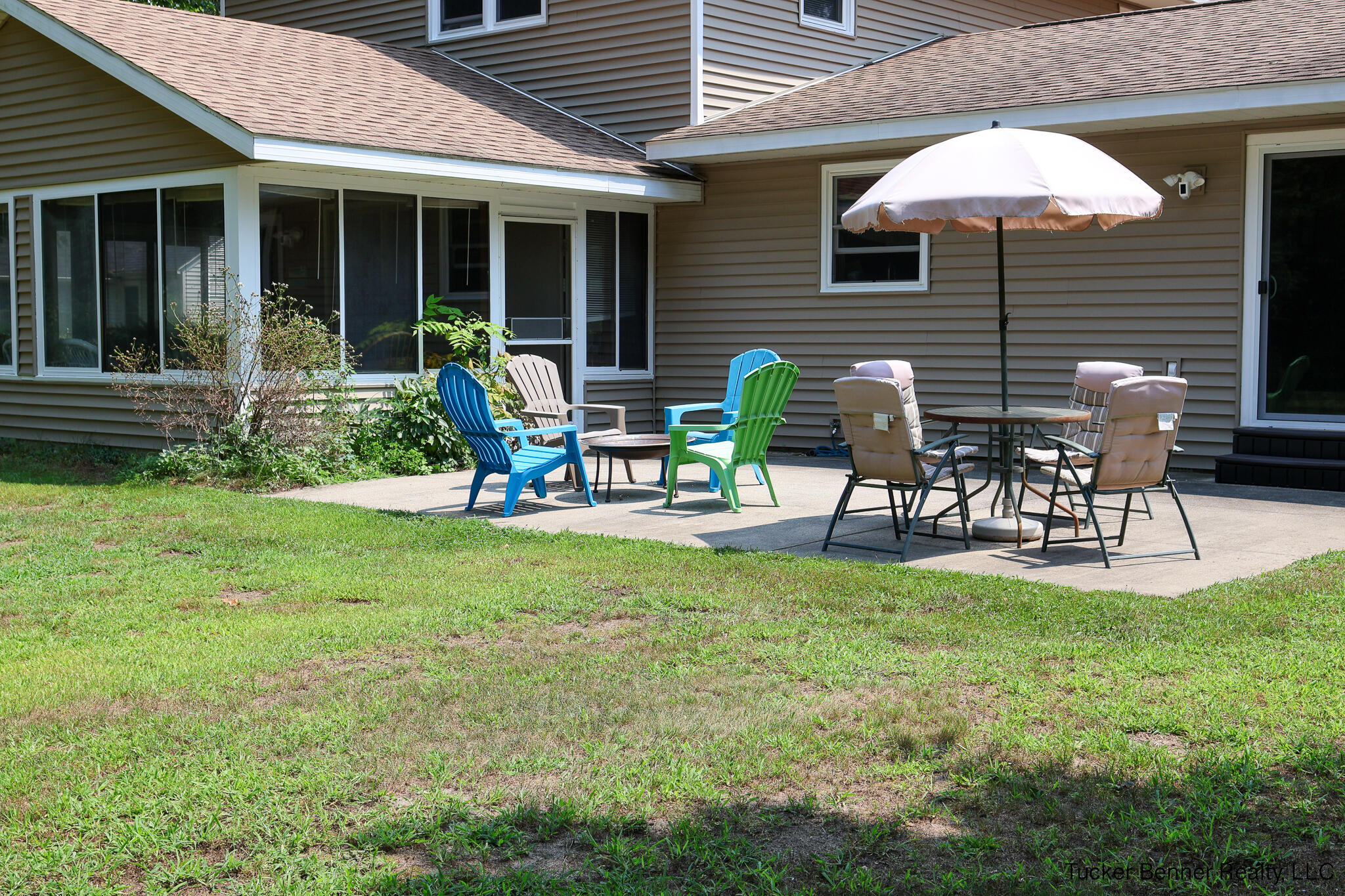37 S Bear Lake Road Muskegon MI 49445